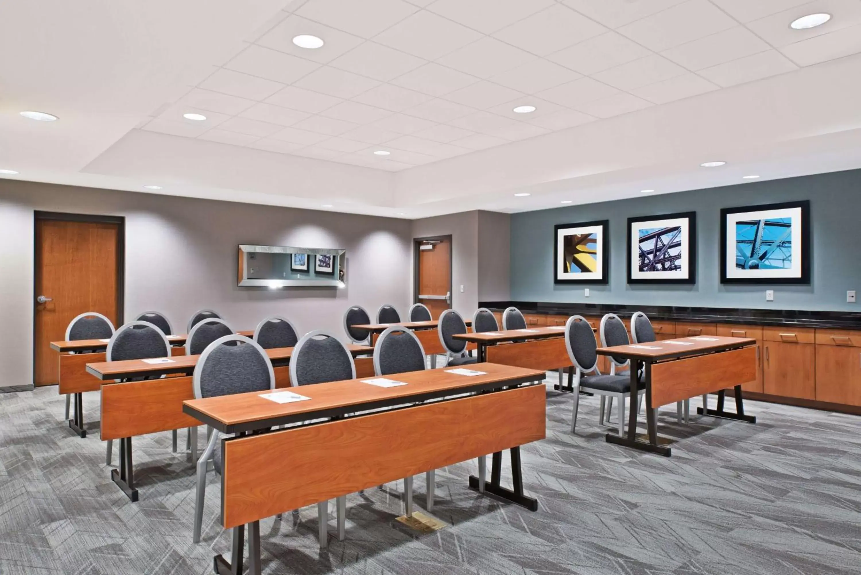 Meeting/conference room in Hampton Inn & Suites North Huntingdon-Irwin, PA