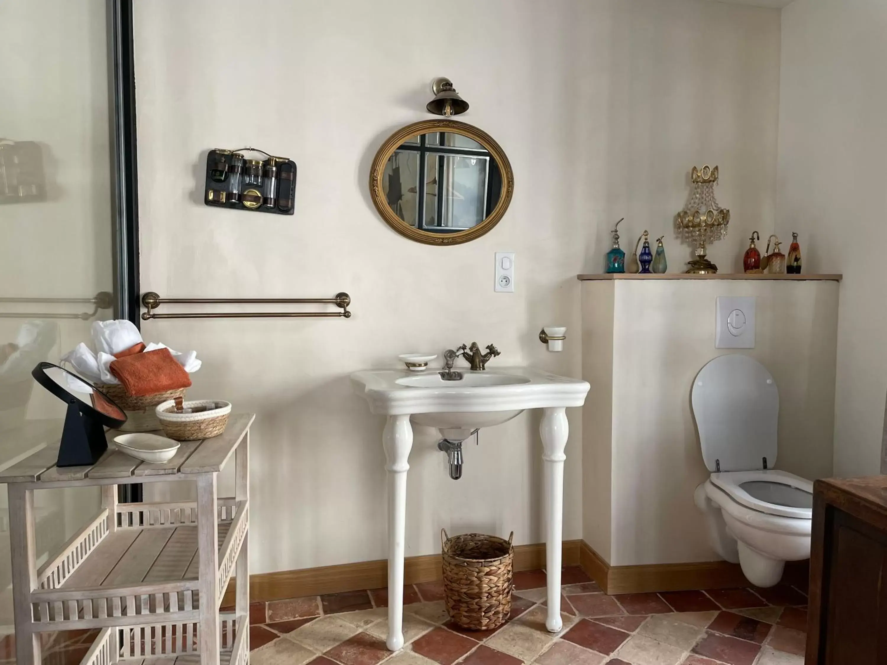 Bathroom in L'Orangerie