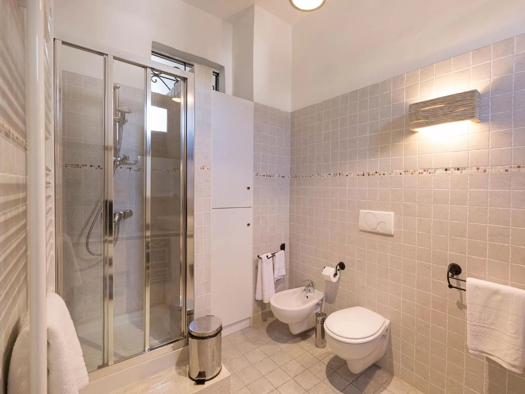 Shower in La Naca Della Taranta B&B