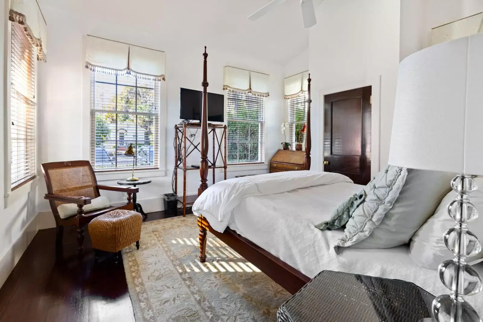 Queen Suite in Rhett House Queen Suite in Rhett House