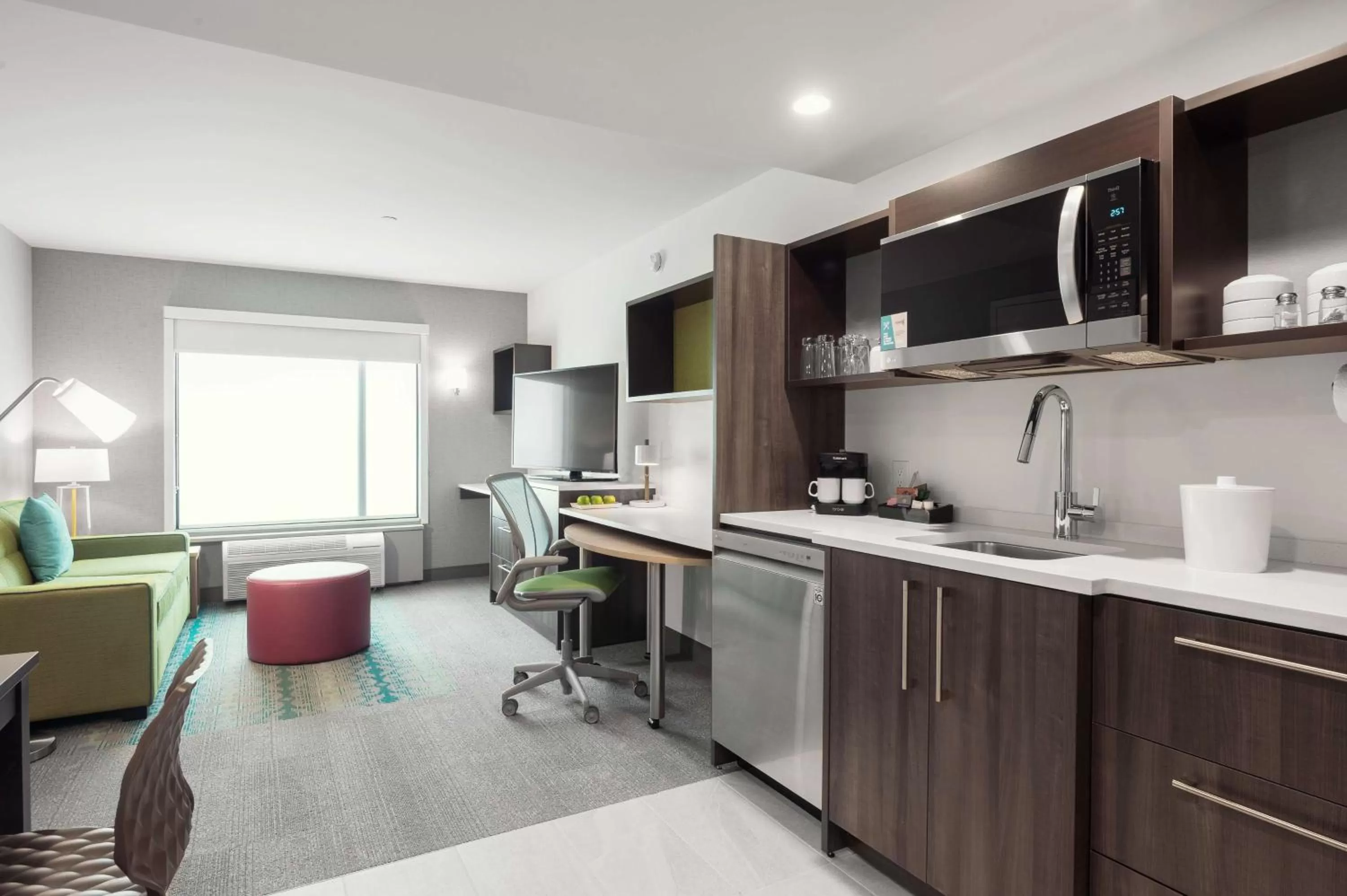 Kitchen or kitchenette in Home2 Suites By Hilton Quebec City