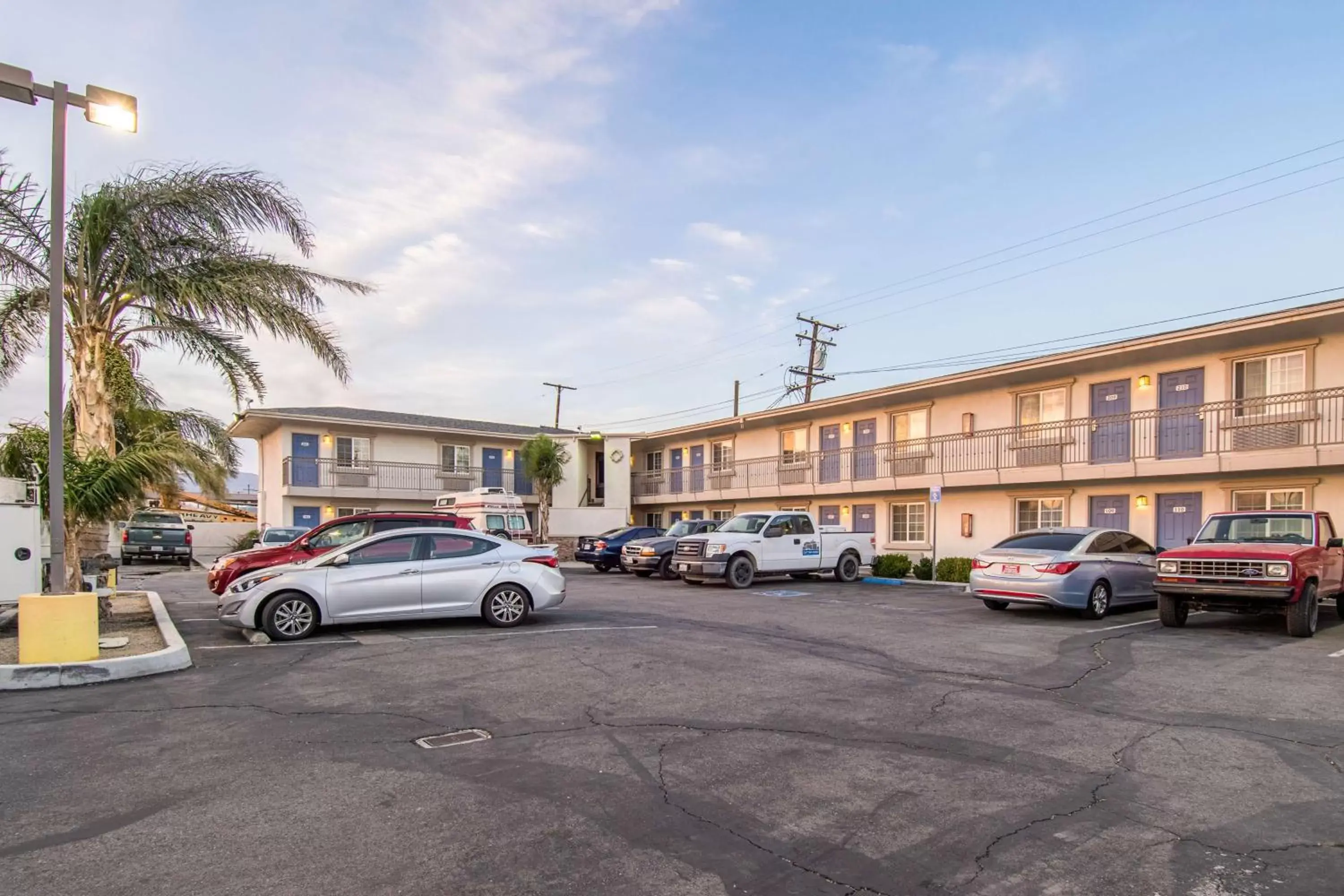 Property Building in Motel 6-Mojave, CA - Airport