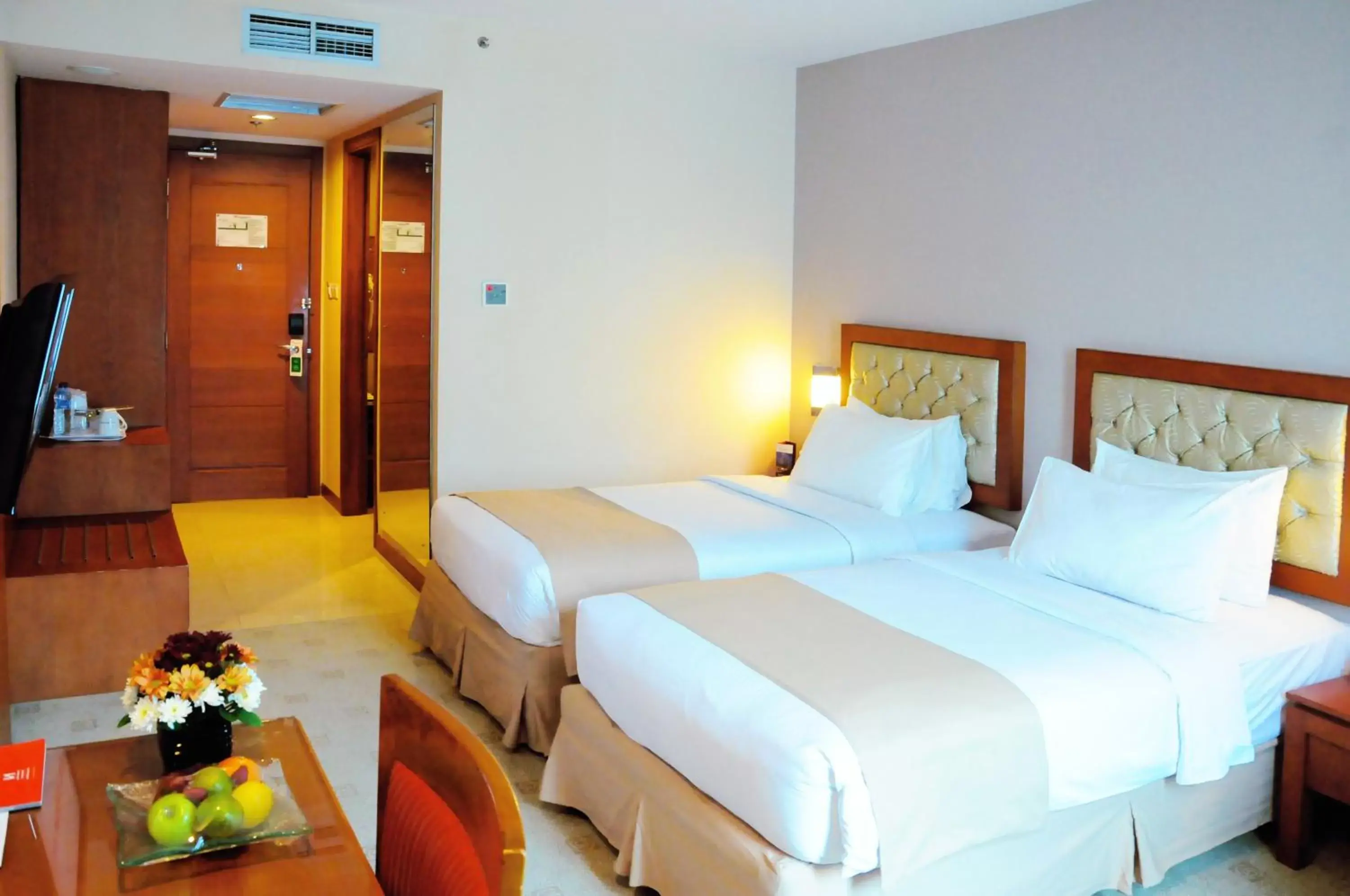 Deluxe Twin Room in Swiss-Belinn SKA Pekanbaru