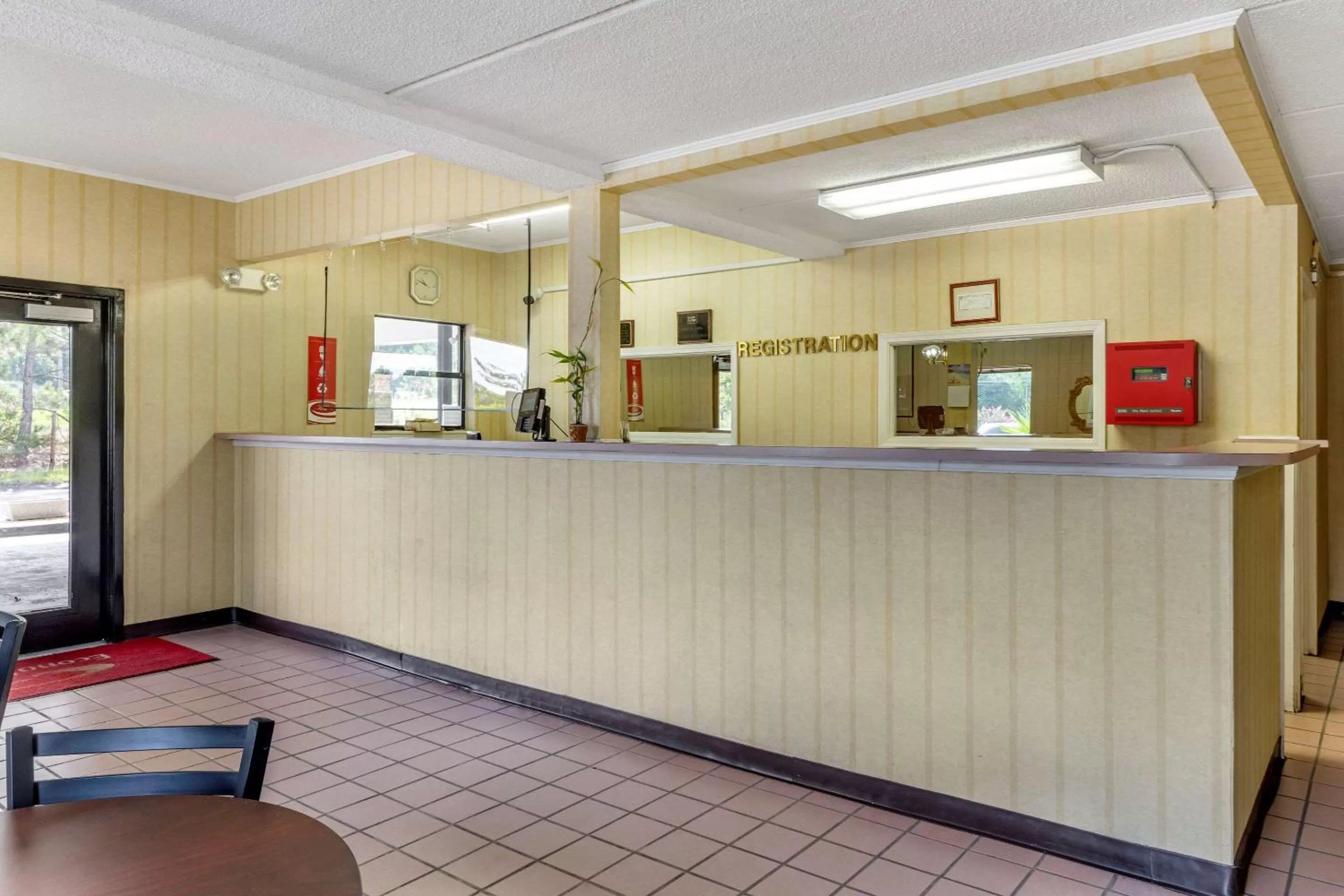 Lobby or reception in Econo Lodge Inn & Suites