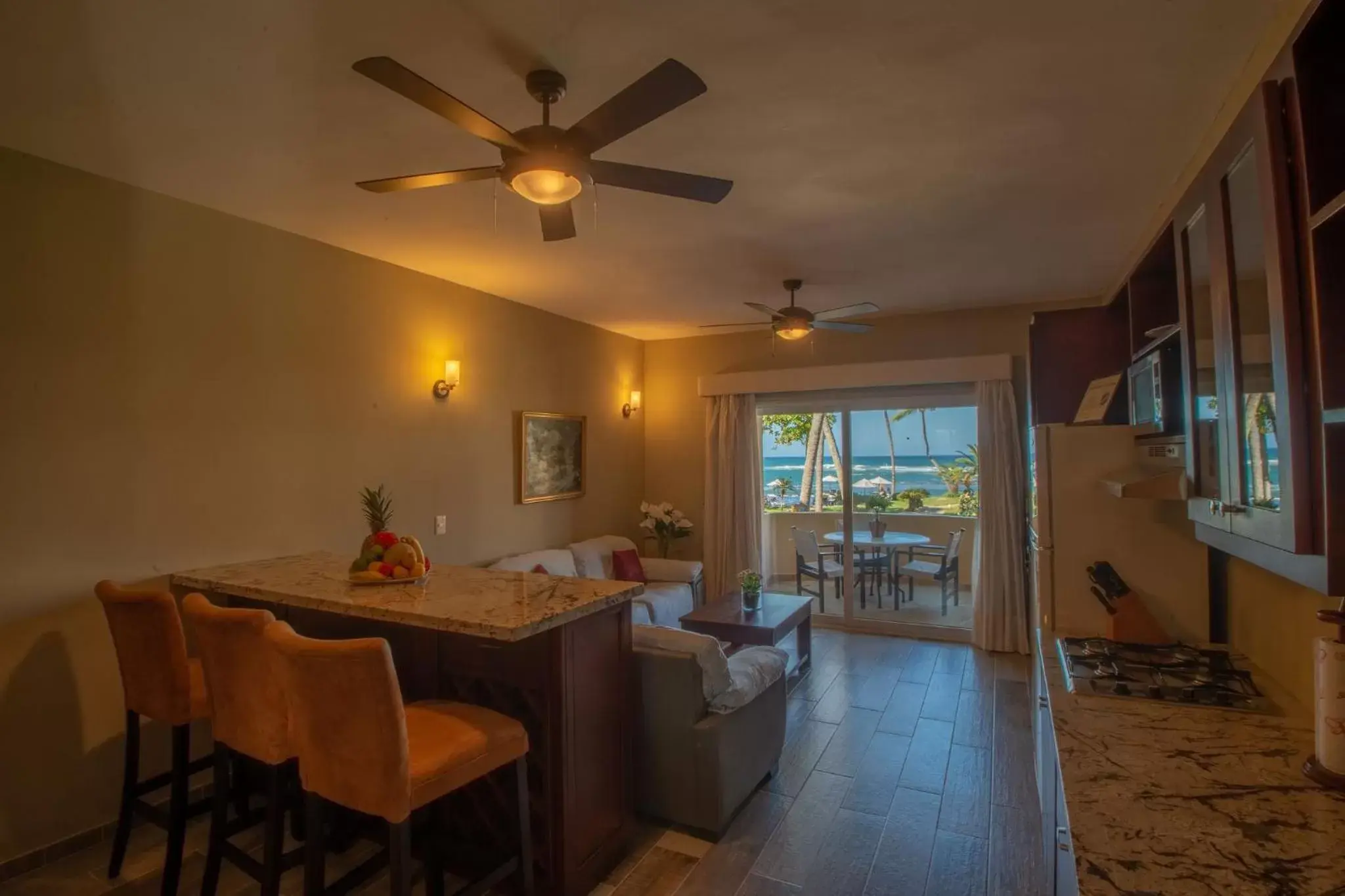 Dining area in Velero Beach Resort