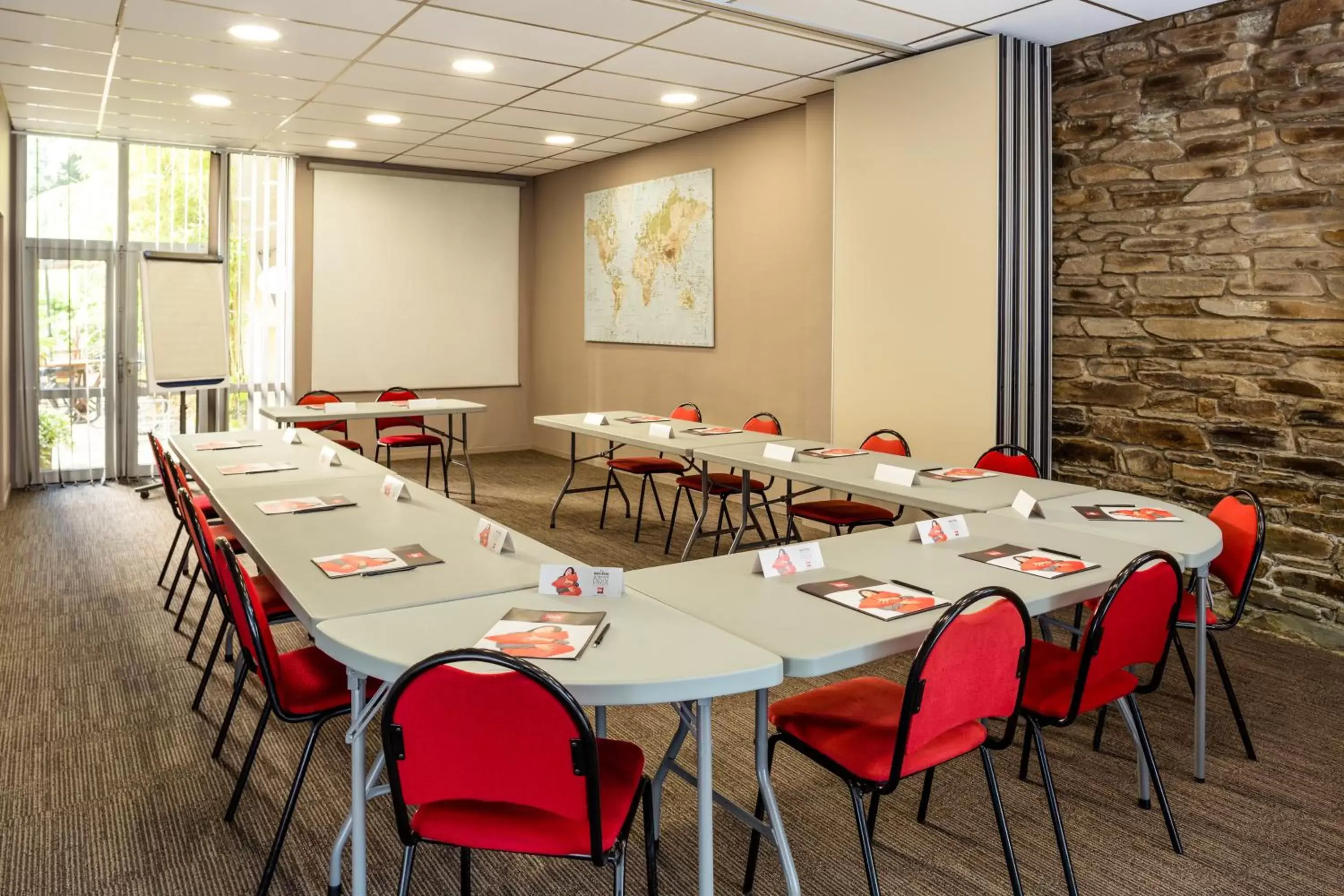 Meeting/conference room, Business Area/Conference Room in ibis Lannion