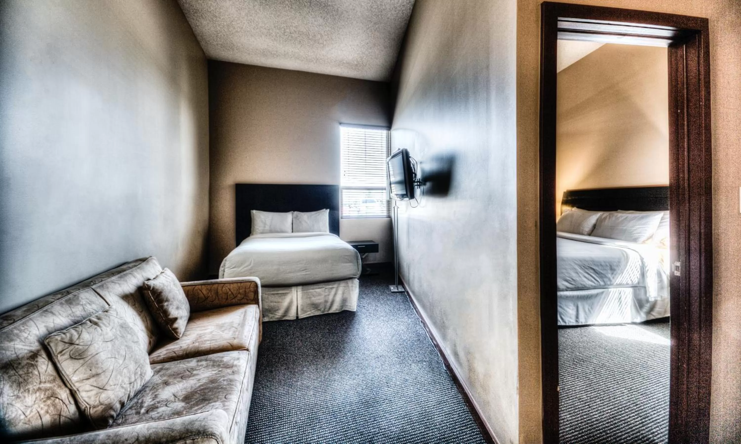 Day, Bed in Podollan Inn & Spa - Grande Prairie
