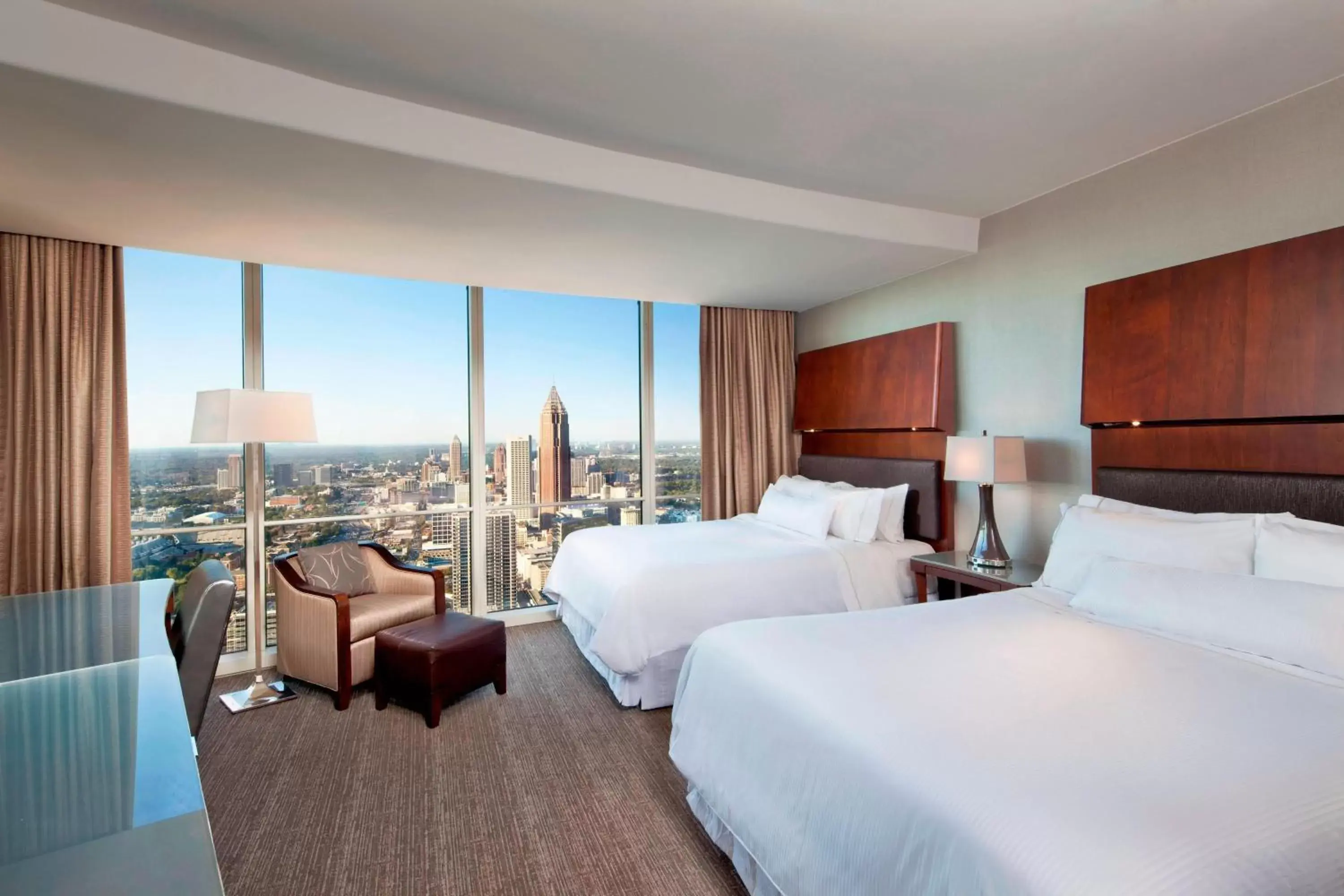 Photo of the whole room in The Westin Peachtree Plaza, Atlanta