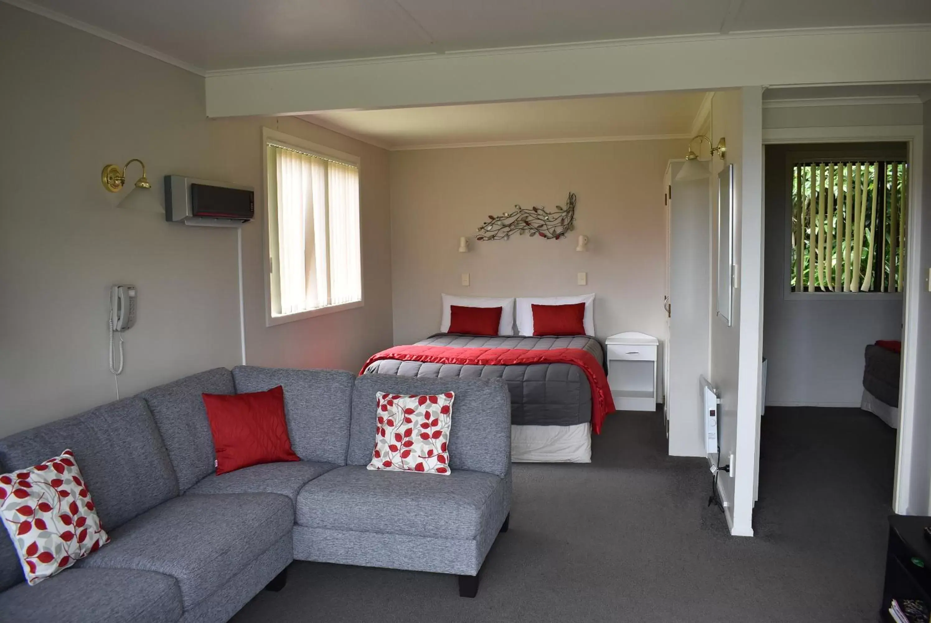 Living room in Coastal Motor Lodge