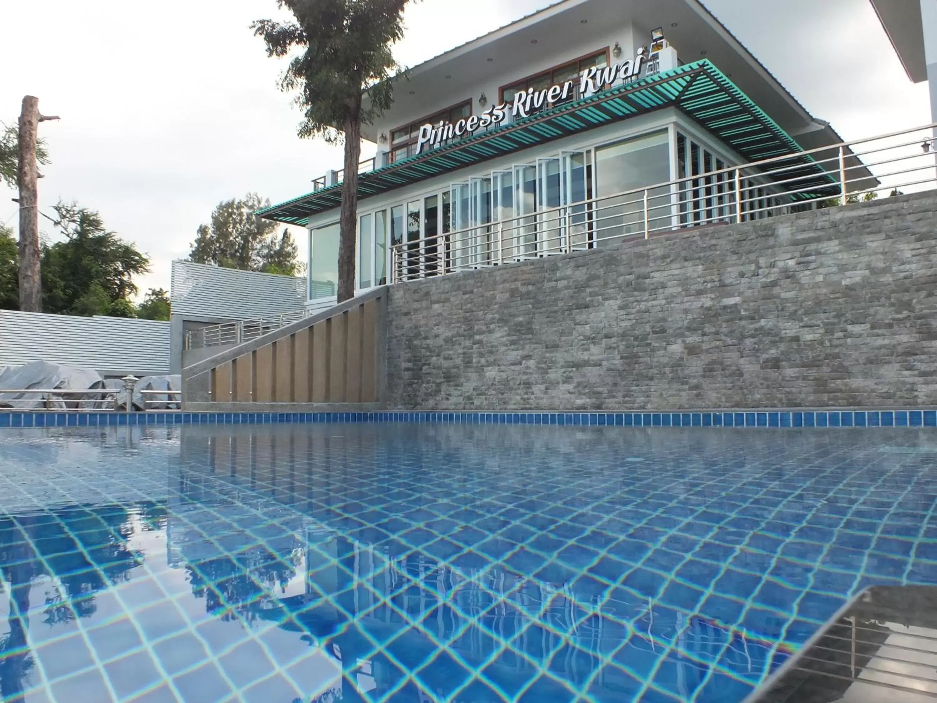 Swimming Pool in Princess River Kwai Hotel