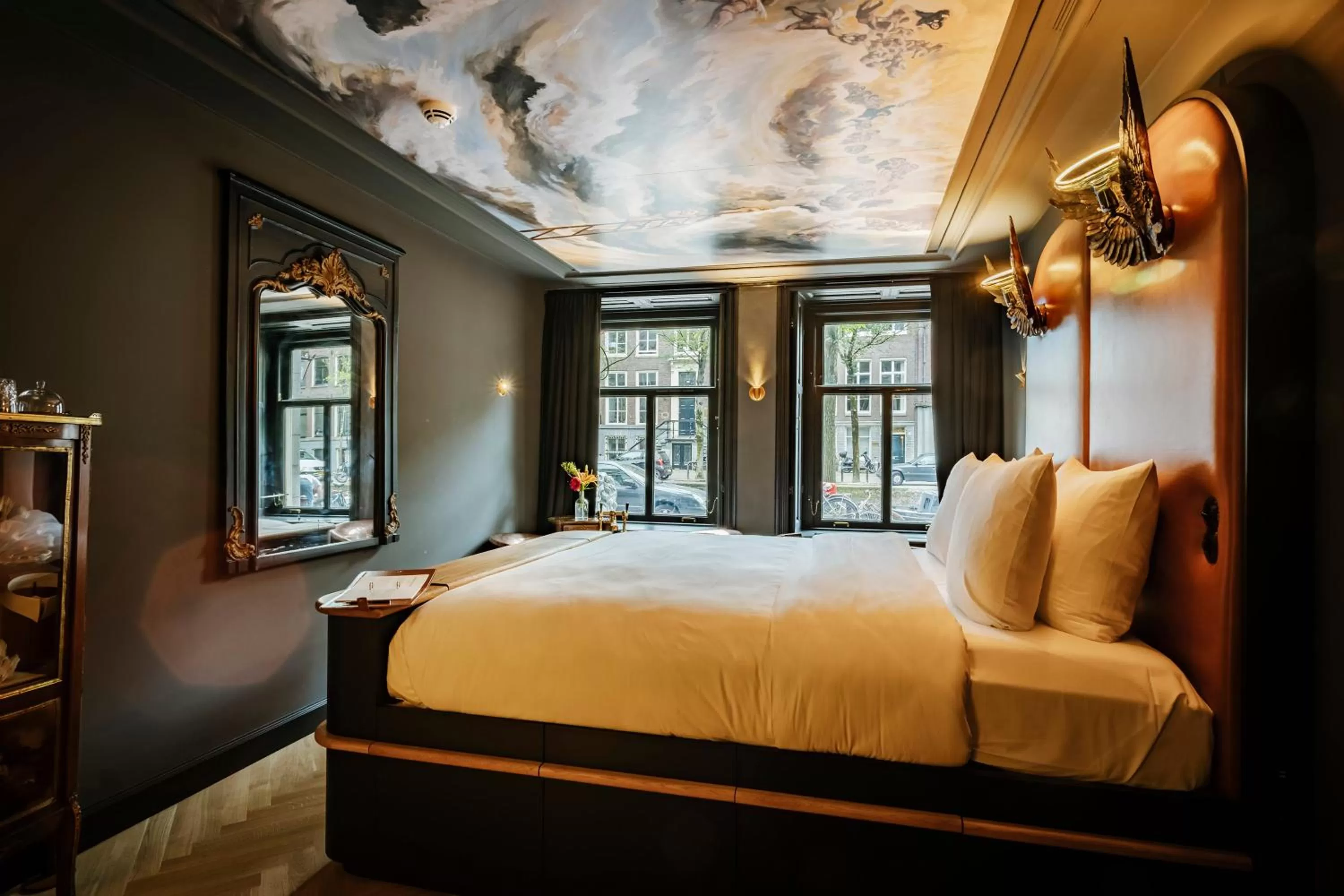 Bed in Boutique Hotel The Noblemen