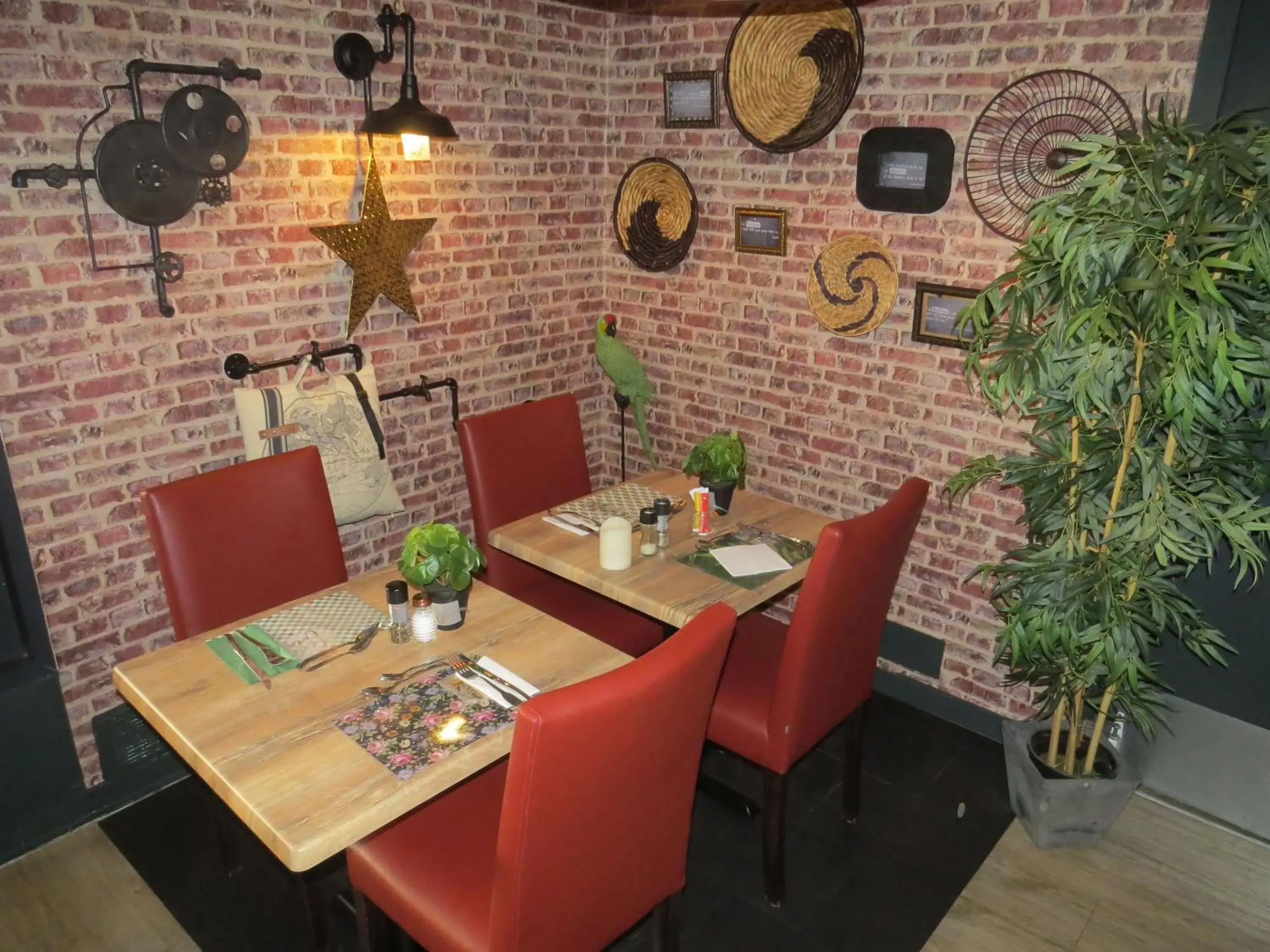 Restaurant/places to eat in Hôtel Kyriad Cap Sud Restaurant/places to eat in Hôtel Kyriad Cap Sud