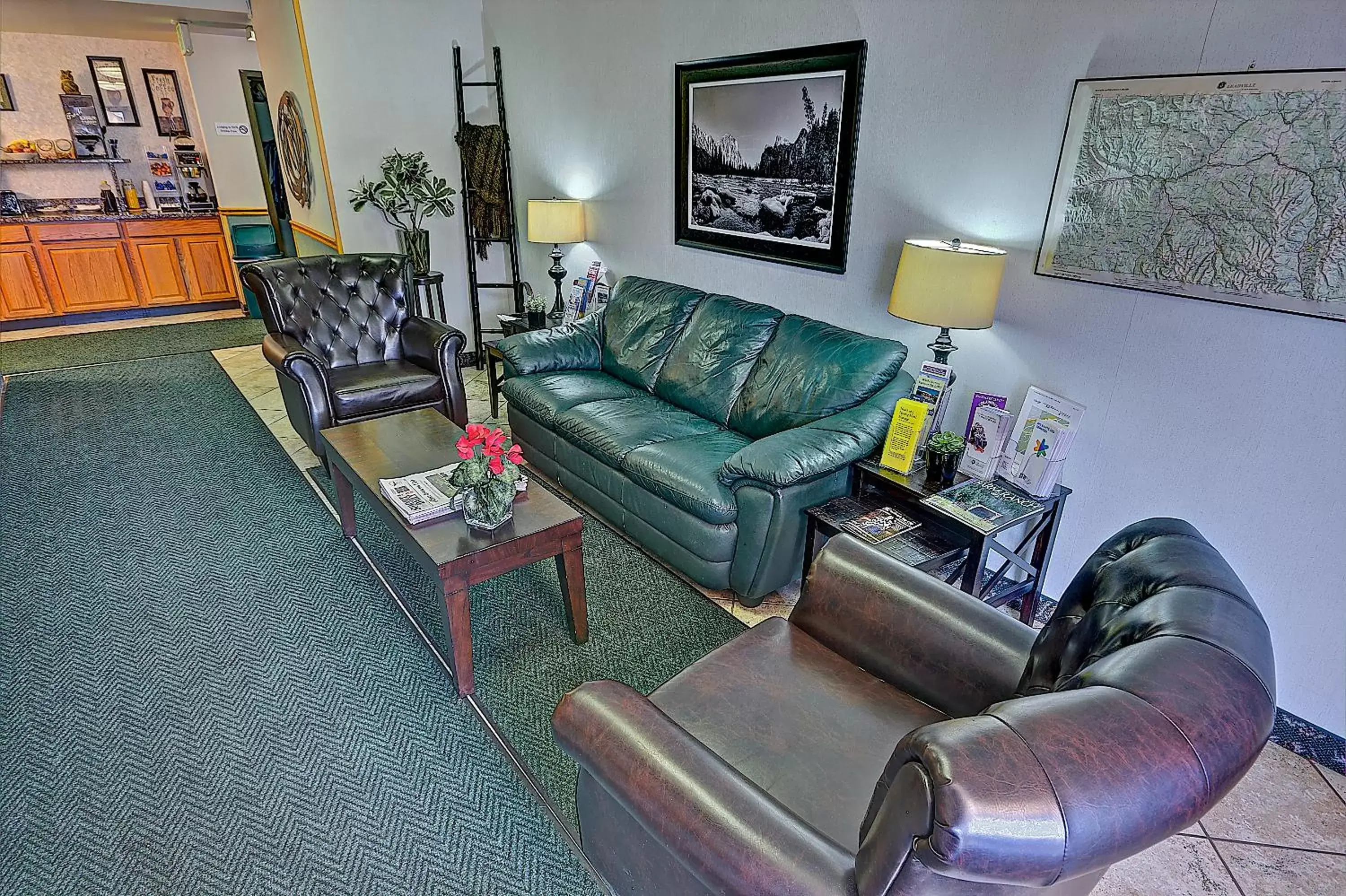 Lobby or reception, Seating Area in Dillon Inn