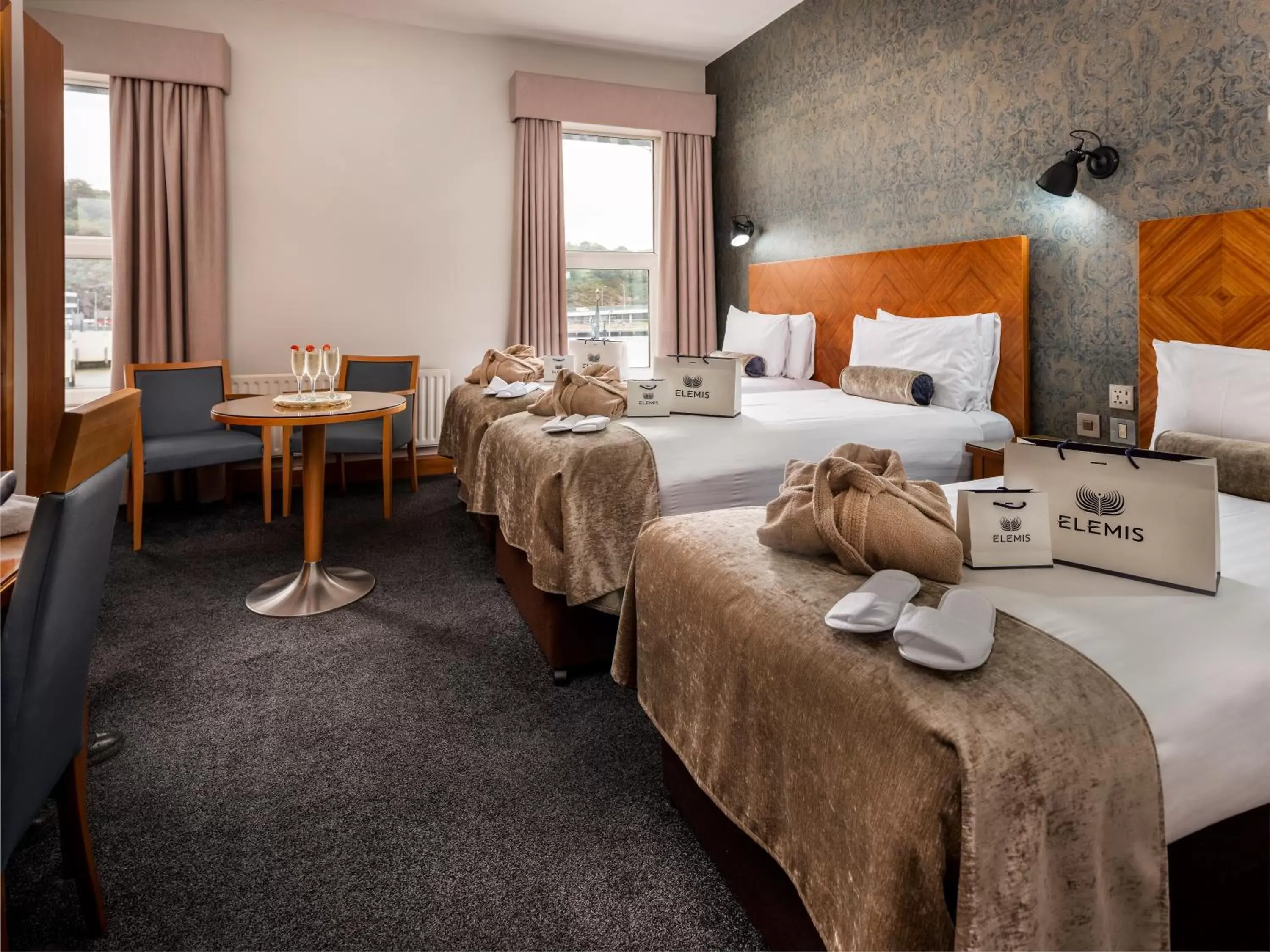 Bedroom in Treacy’s Hotel Spa & Leisure Club Waterford