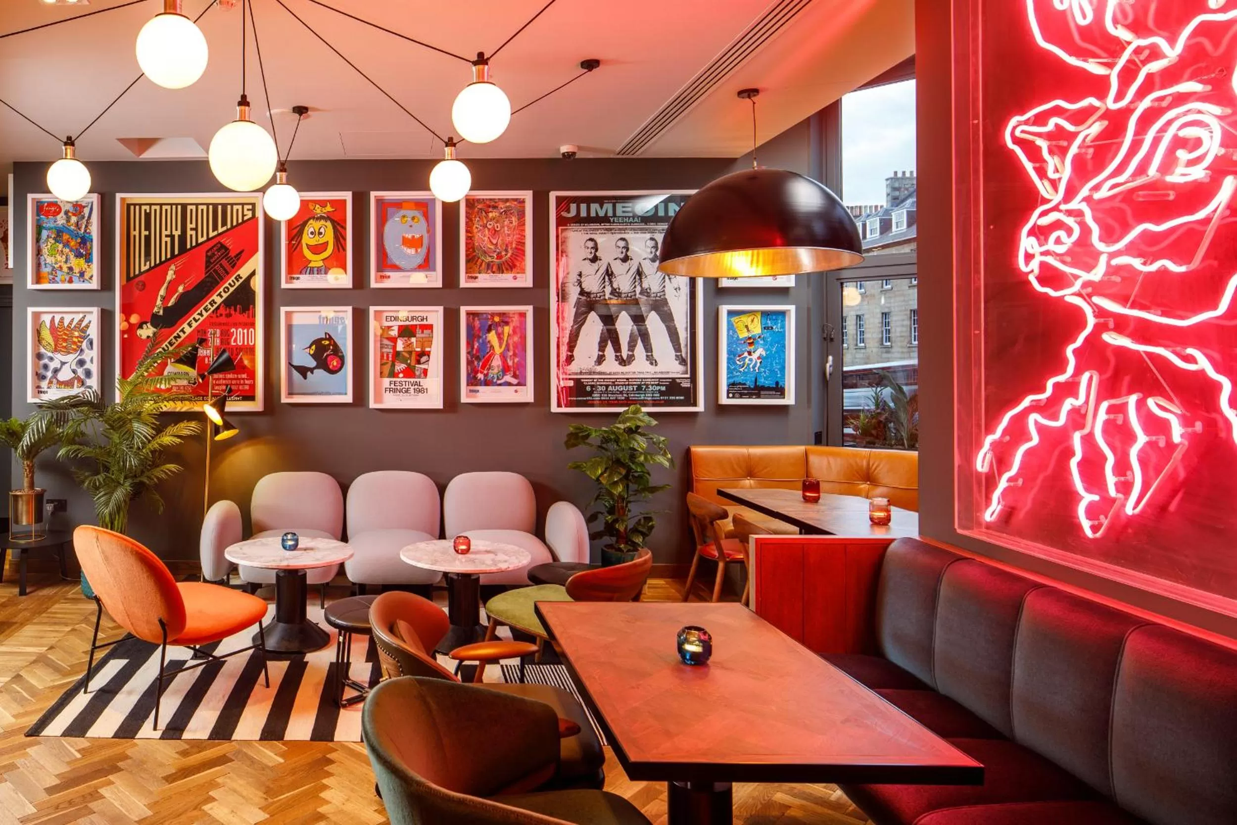 Lounge or bar in ibis Styles Edinburgh St Andrew Square