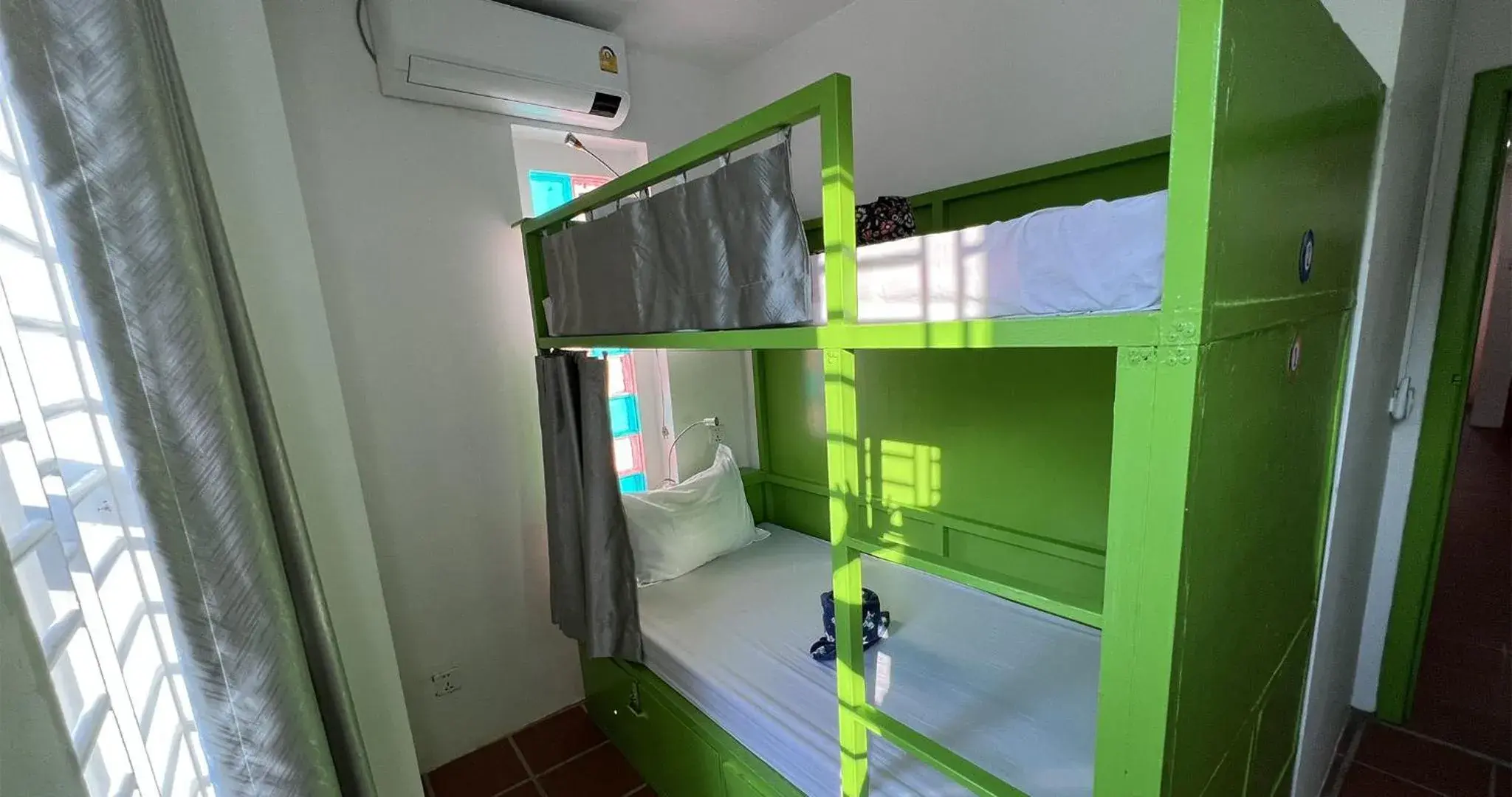 Guests, Bunk Bed in The Funky Village