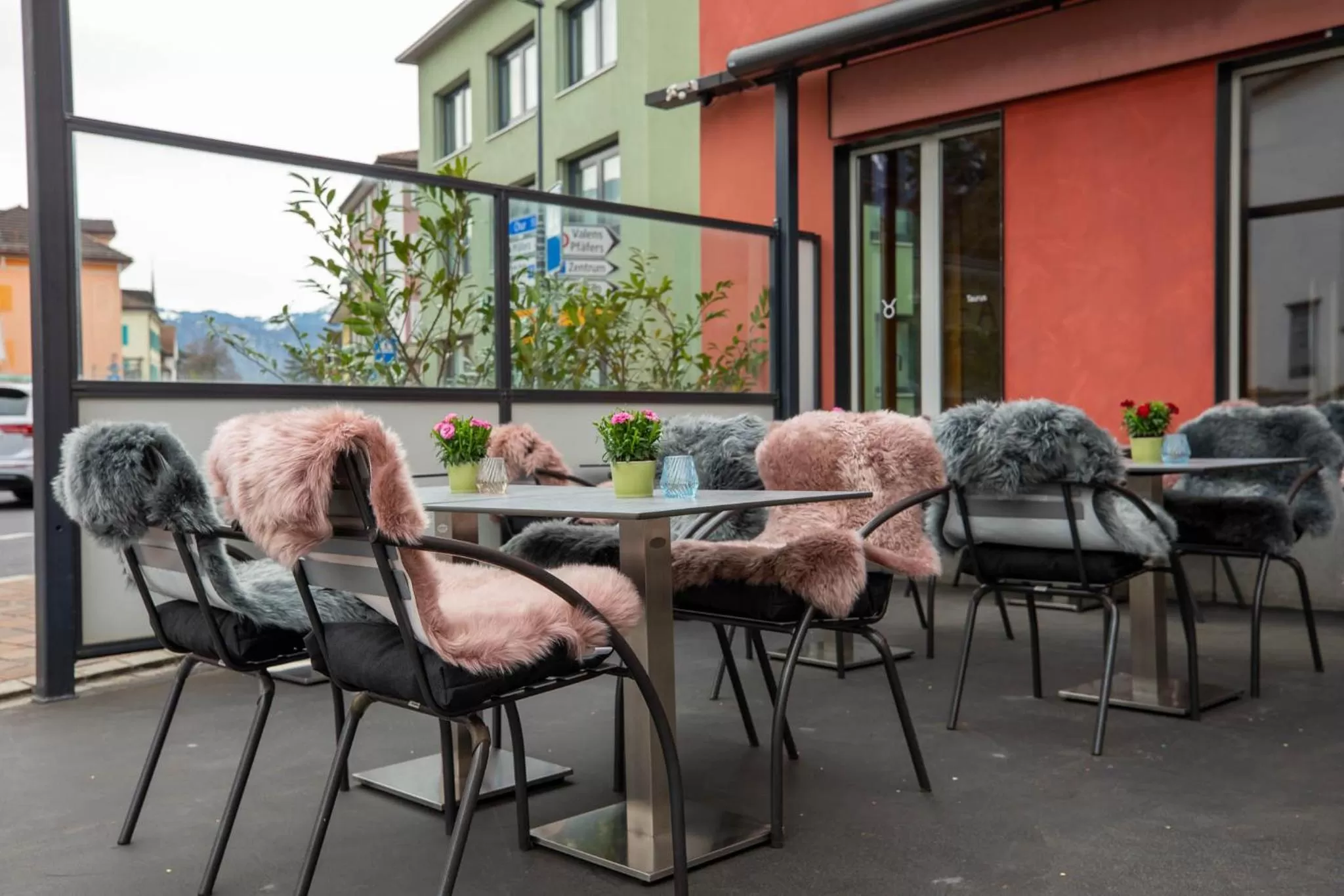 Patio in Boutique Hotel OchSen Self-Check-In
