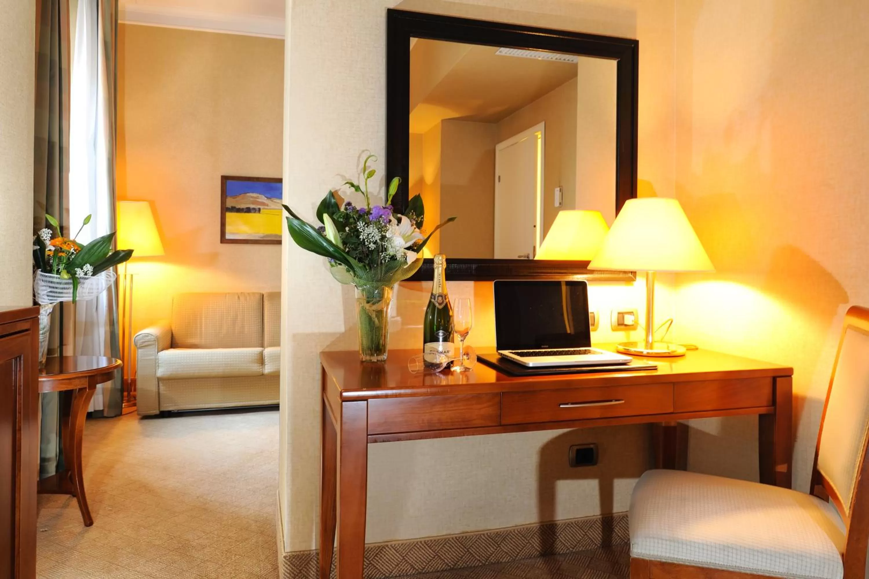 Photo of the whole room in LH Hotel Lloyd Roma