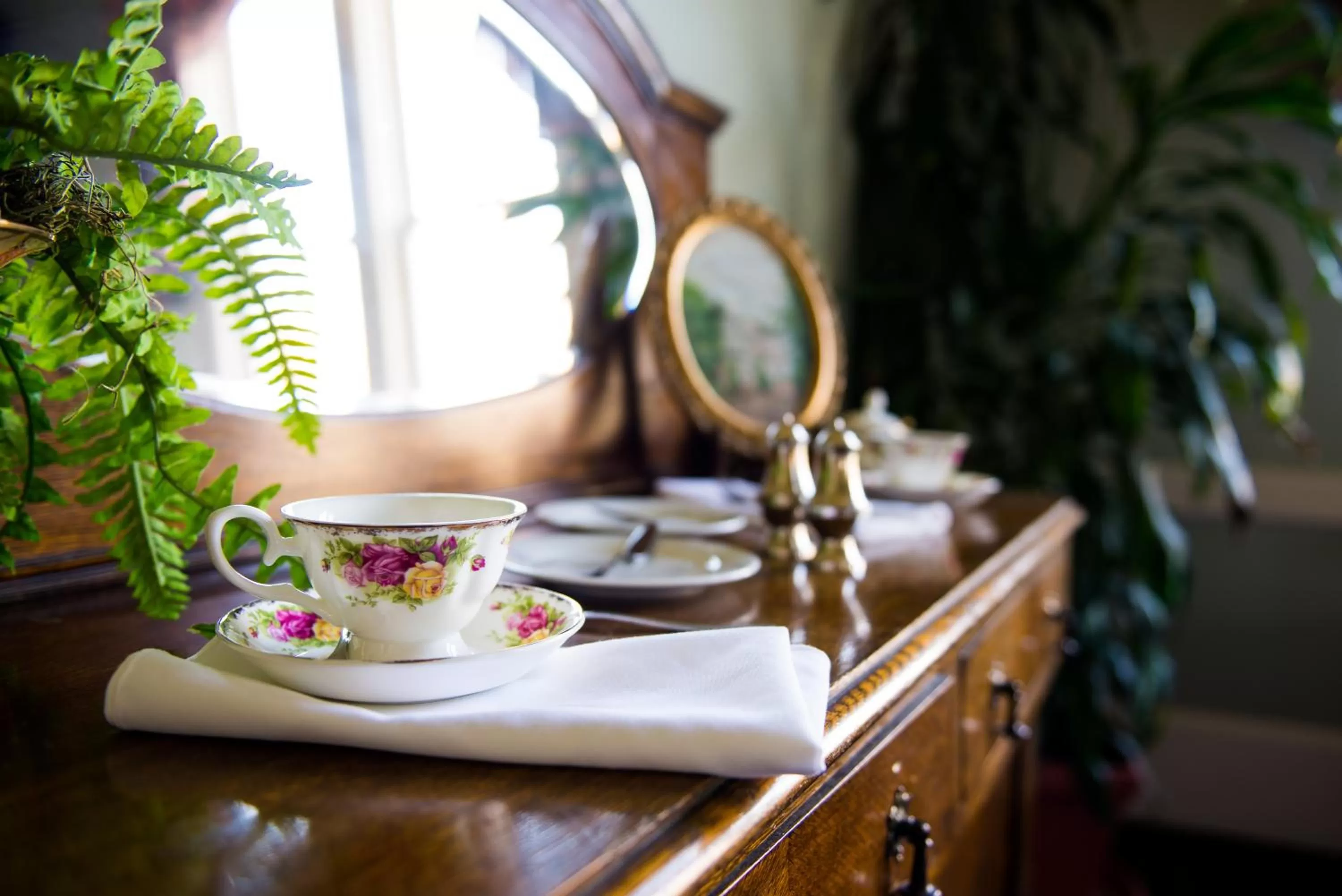 Restaurant/places to eat in Pendray Inn and Tea House