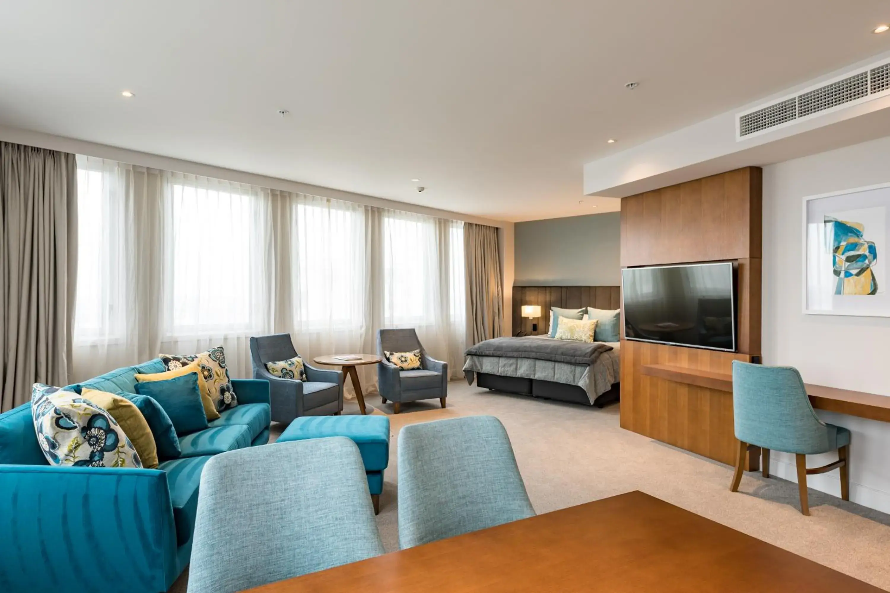 Photo of the whole room, Bed in Distinction Christchurch Hotel Photo of the whole room, Bed in Distinction Christchurch Hotel