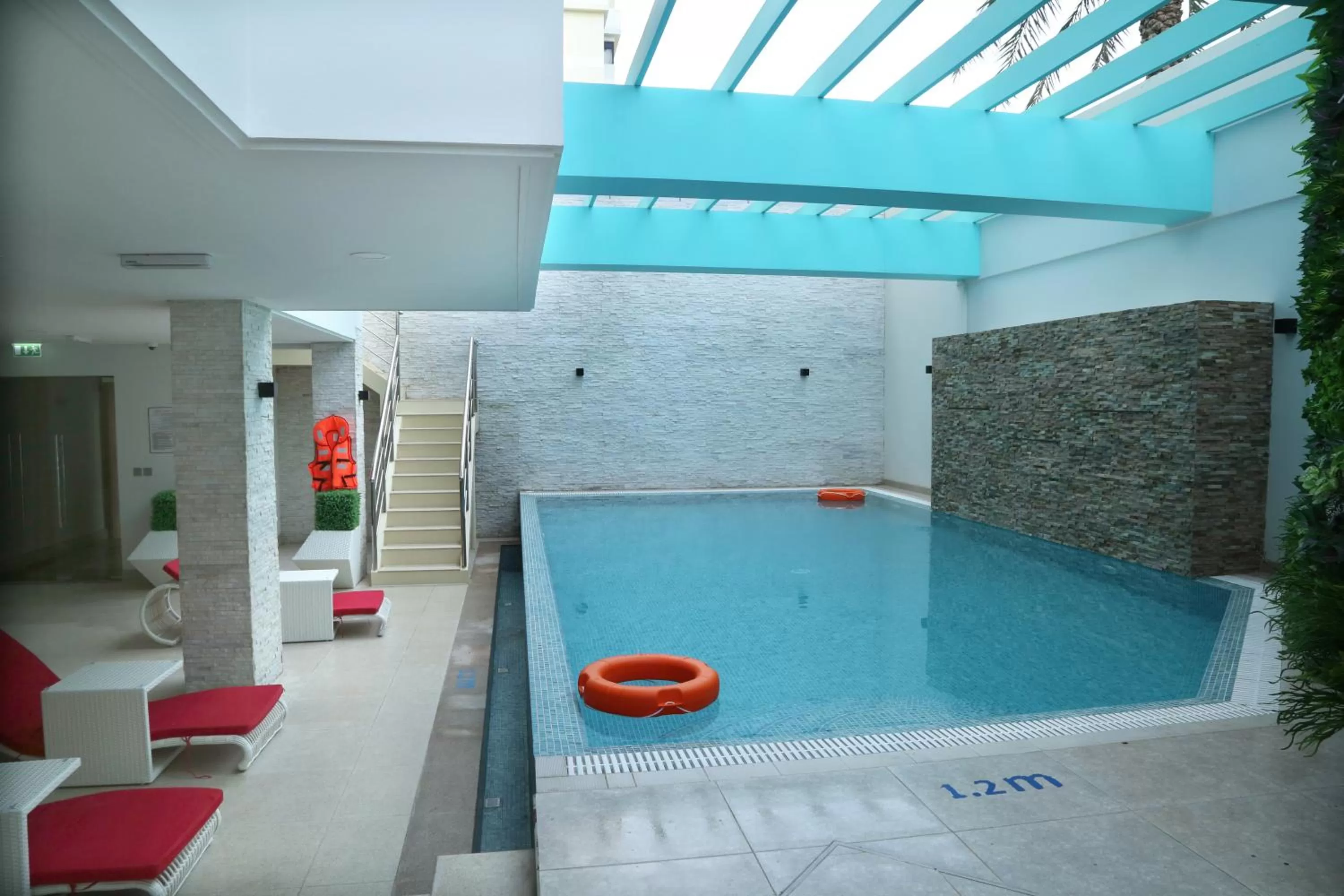 Swimming pool in Meshal Hotel