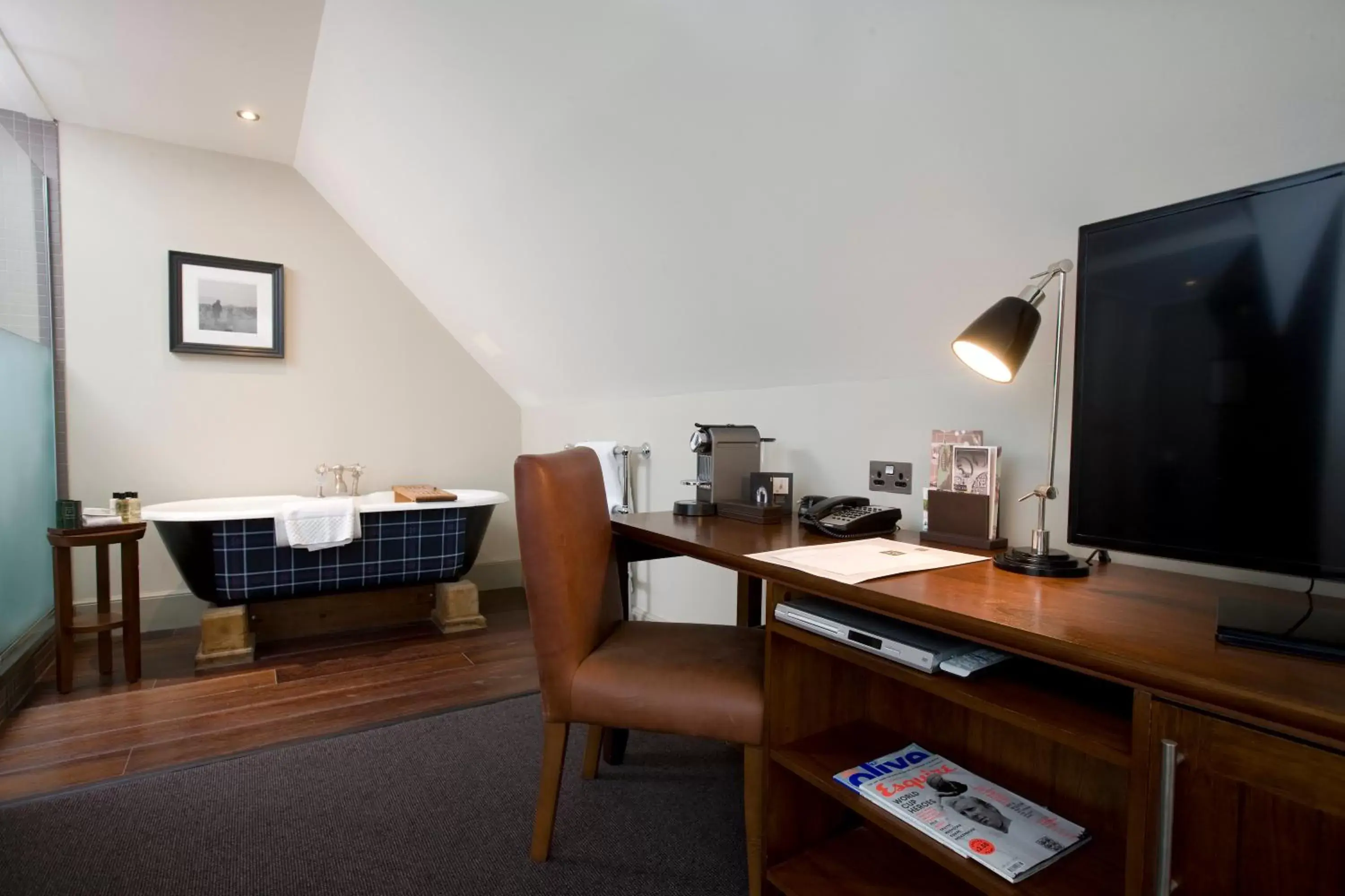 Bathroom, TV/Entertainment Center in Hotel Du Vin Edinburgh