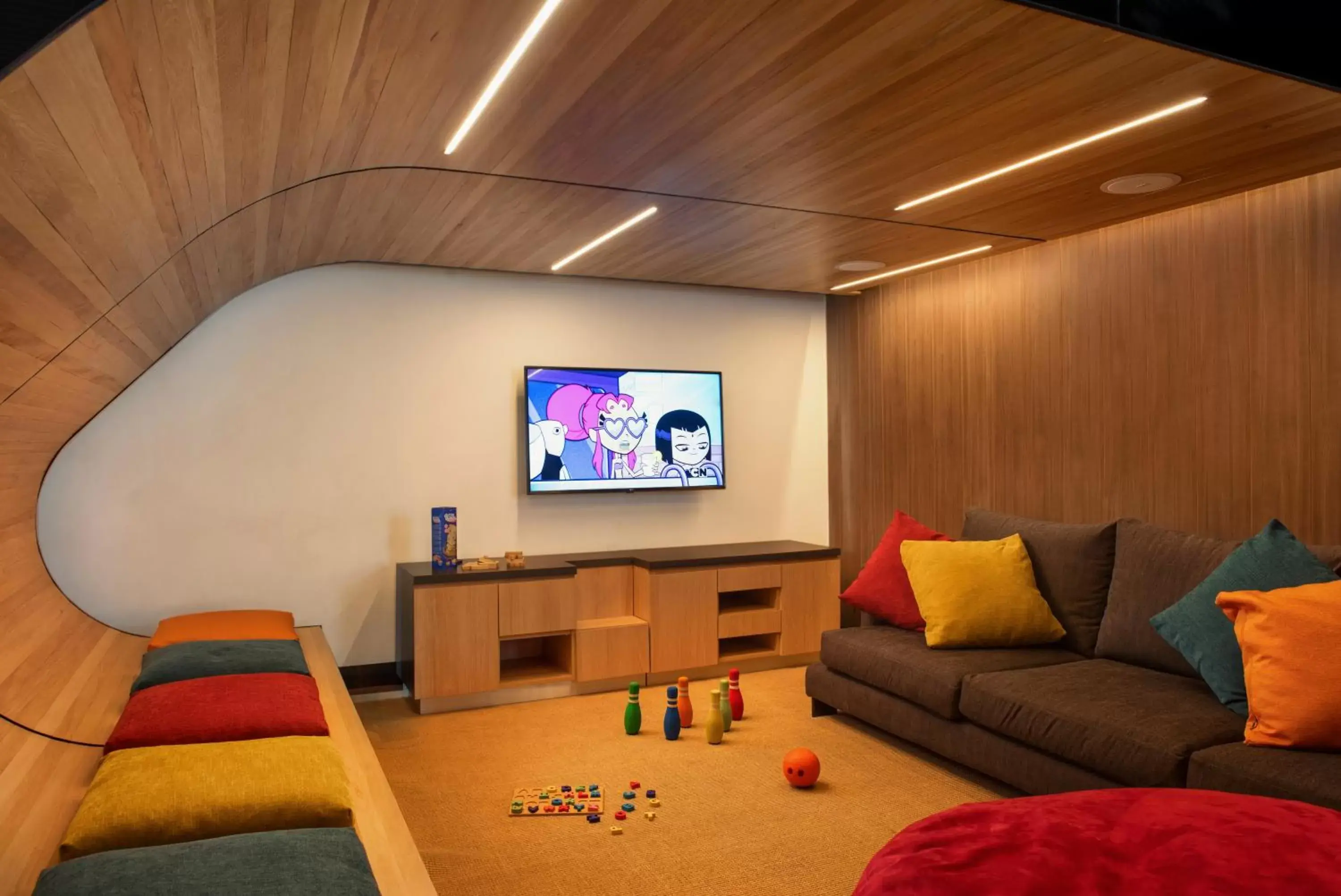 TV and multimedia, Seating Area in Novotel Santiago Providencia