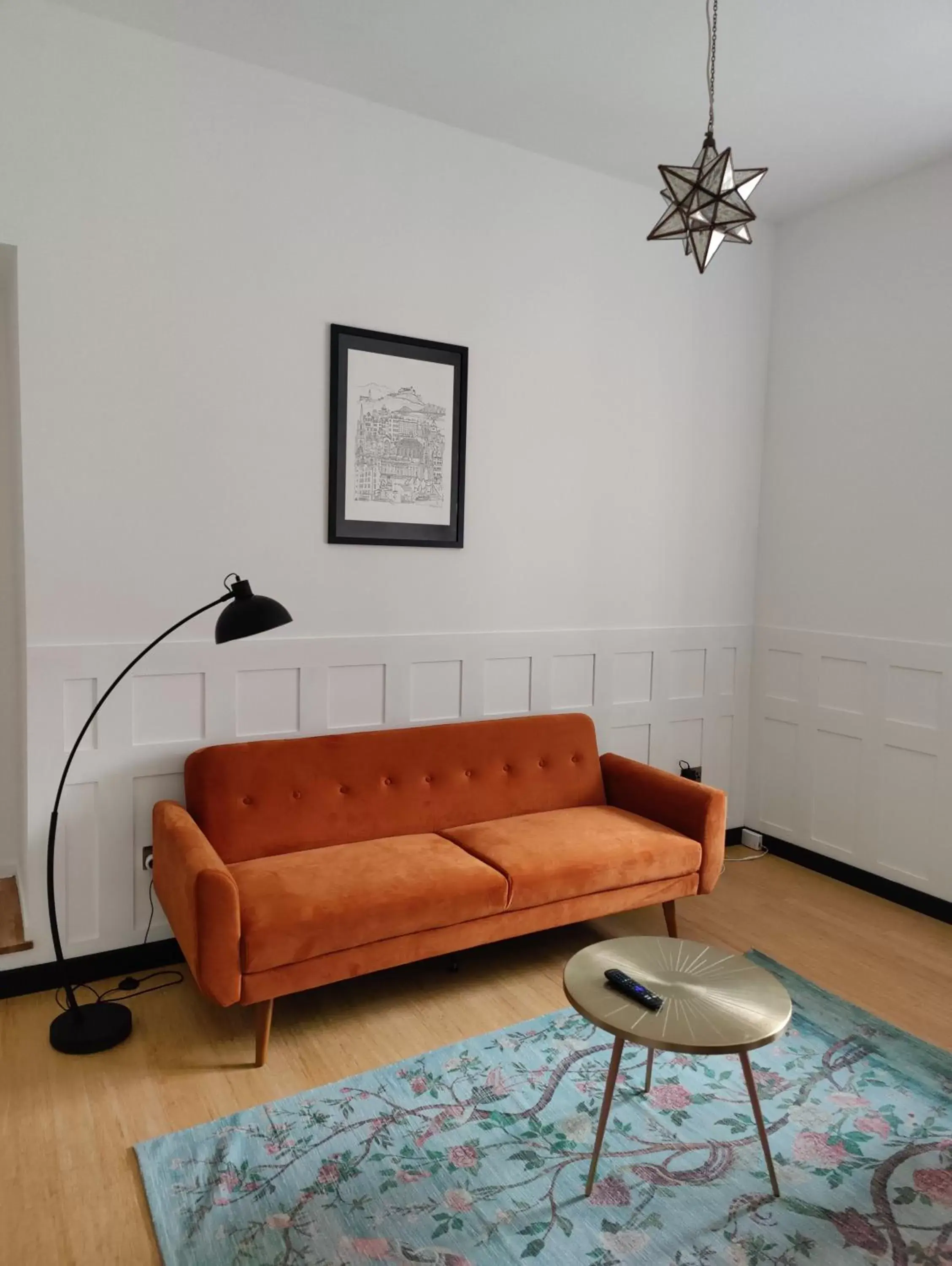 Seating Area in Slateford House 1770 by The House of Danu