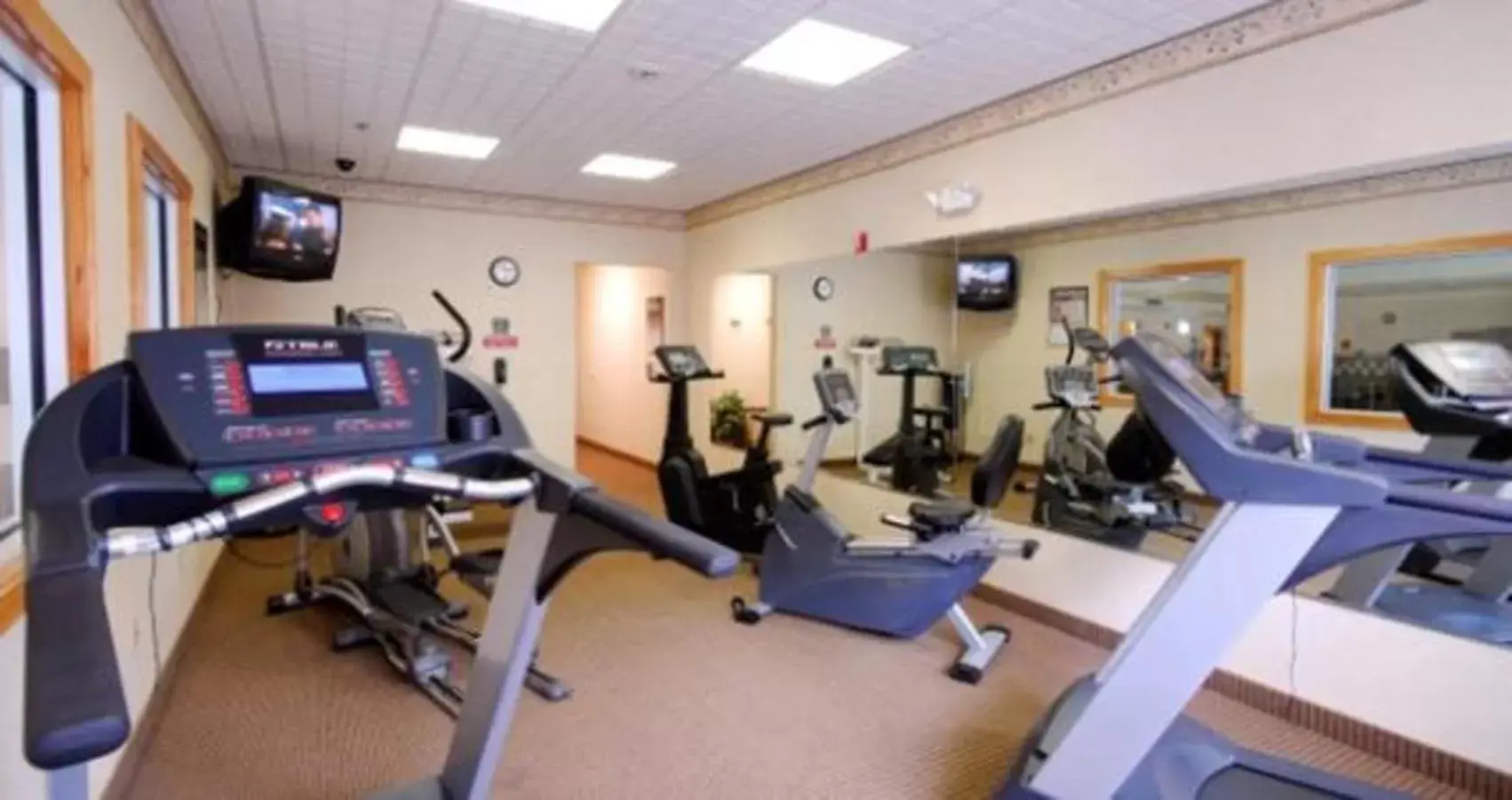 Fitness centre/facilities, Fitness Center/Facilities in Country Inn & Suites by Radisson, Cincinnati Airport, KY