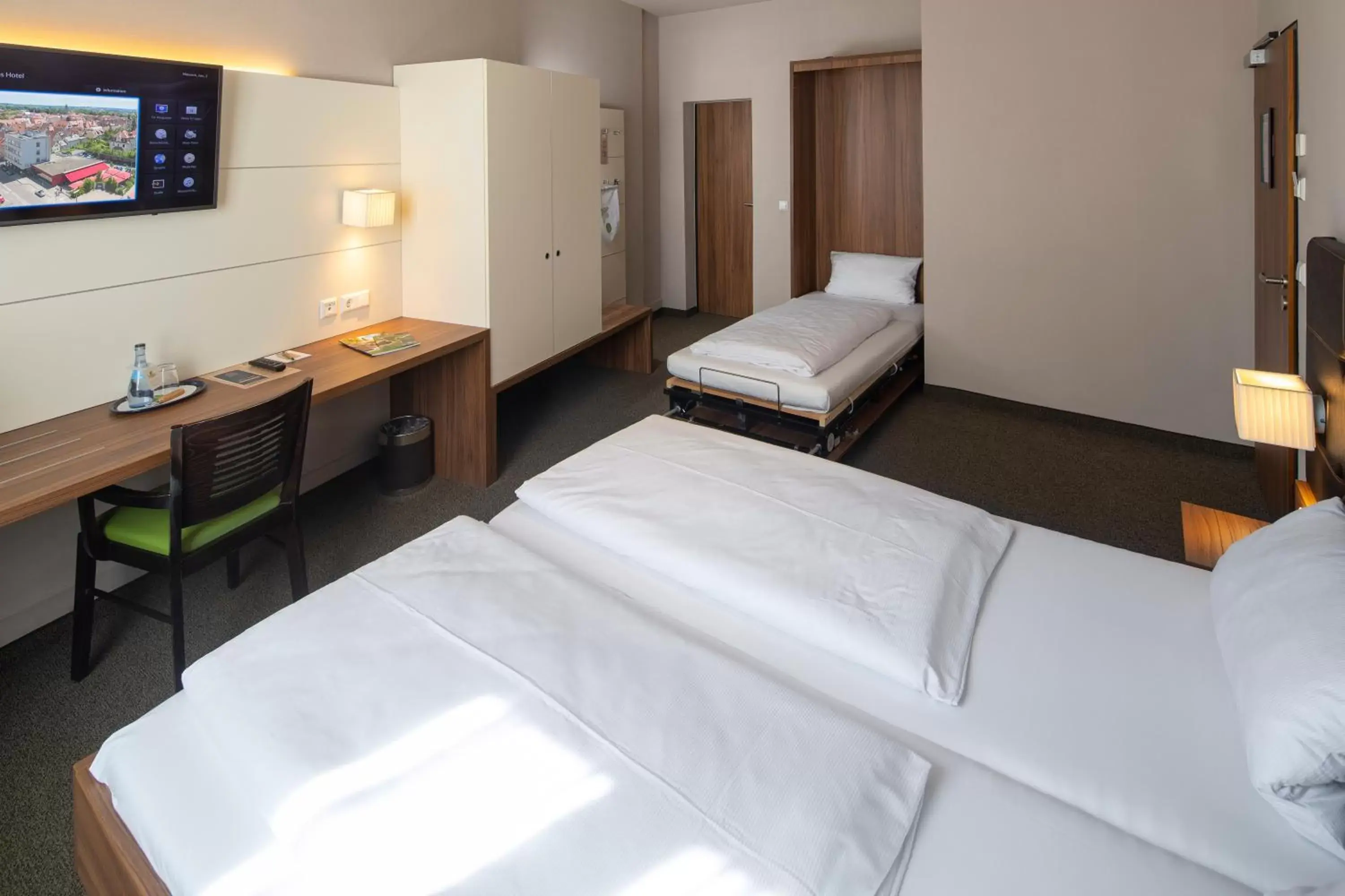 Bed in JOESEPP´S HOTEL am Schweizerberg