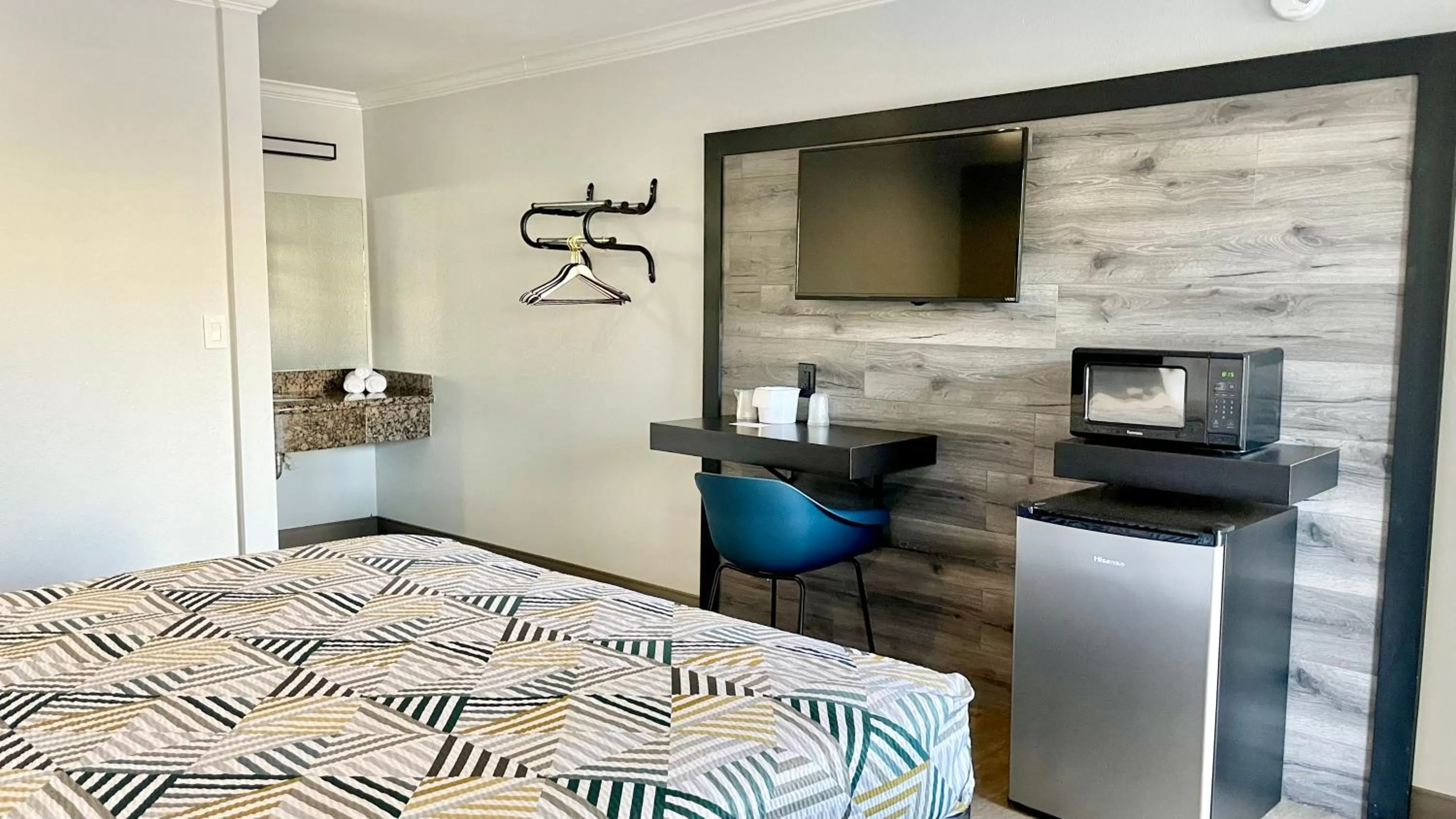 Bed in Motel 6 Pico Rivera - Los Angeles, CA