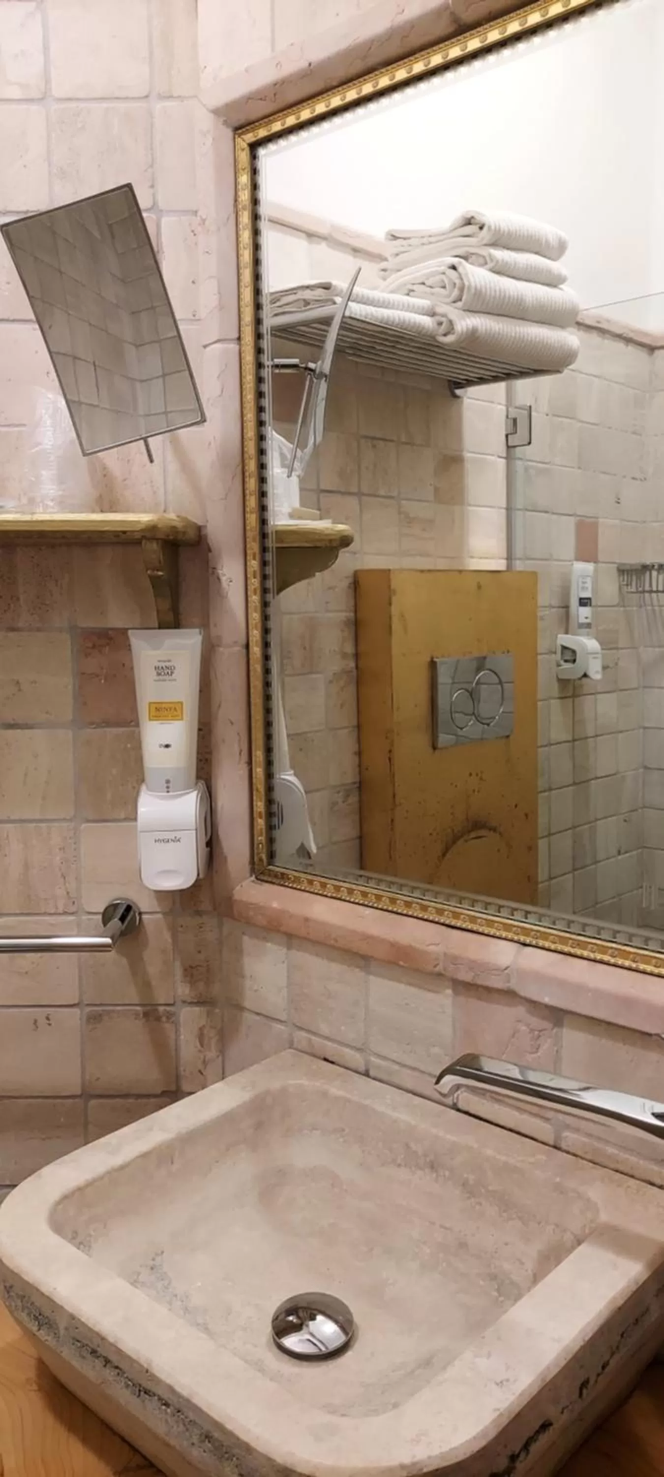 Bathroom in UNICA Assisi agri-charming house