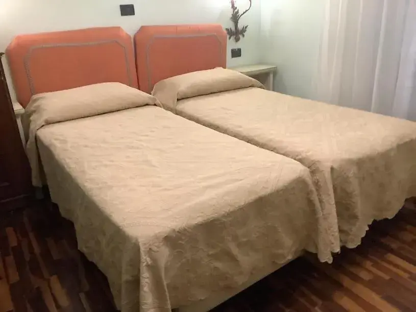Bed in Hotel Savona