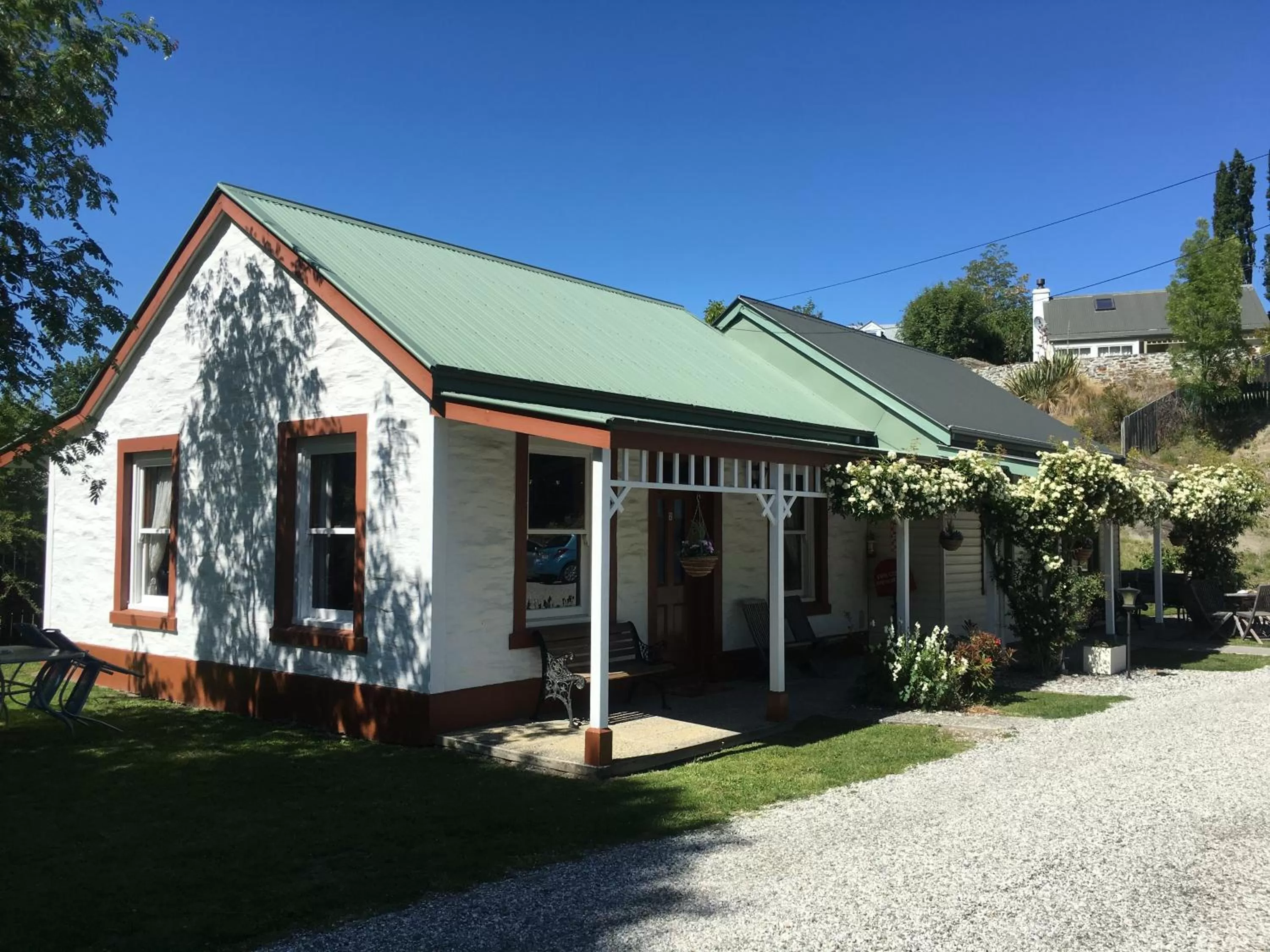 Settlers Cottage Motel