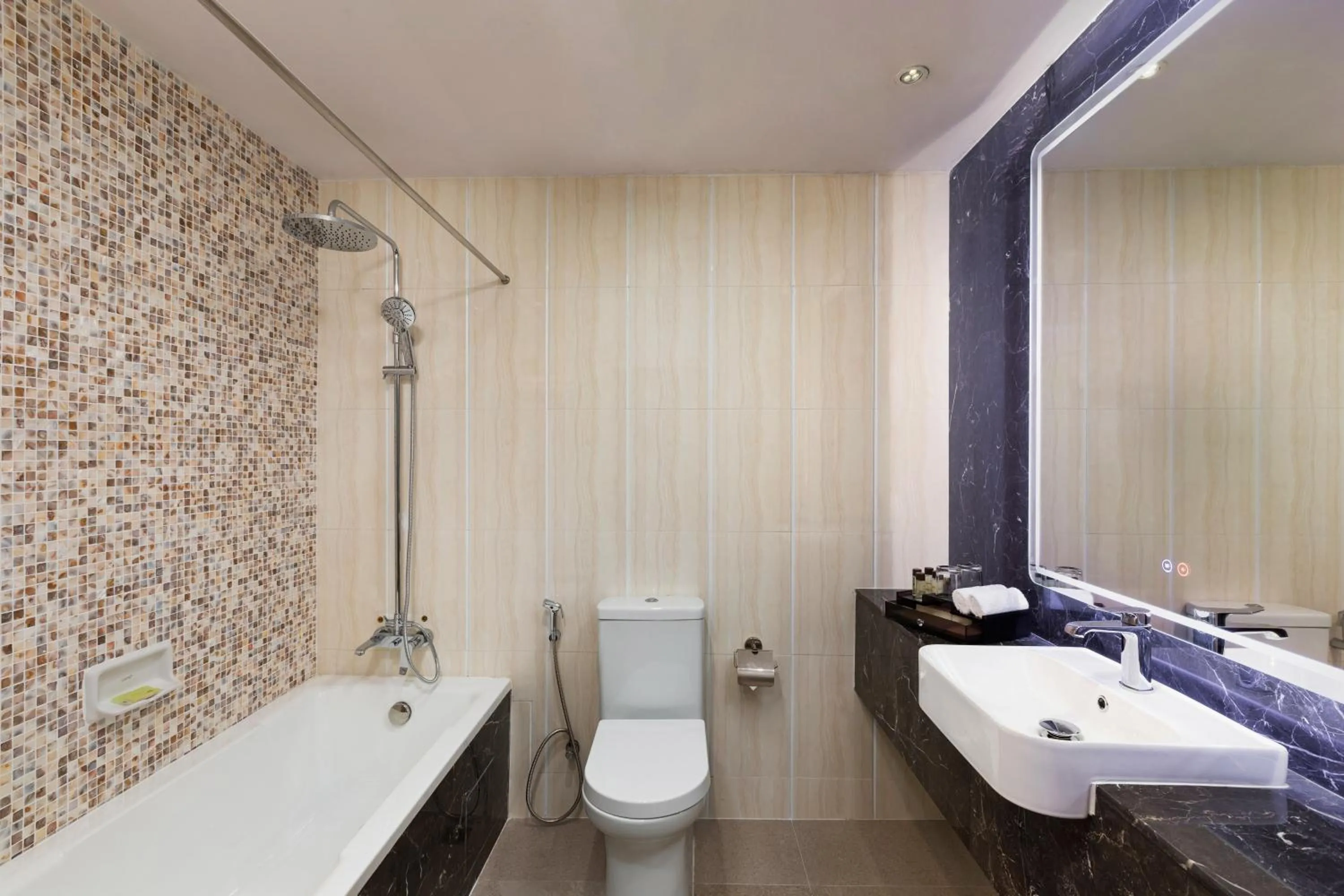 Bathroom in Best Western Green Hill Hotel