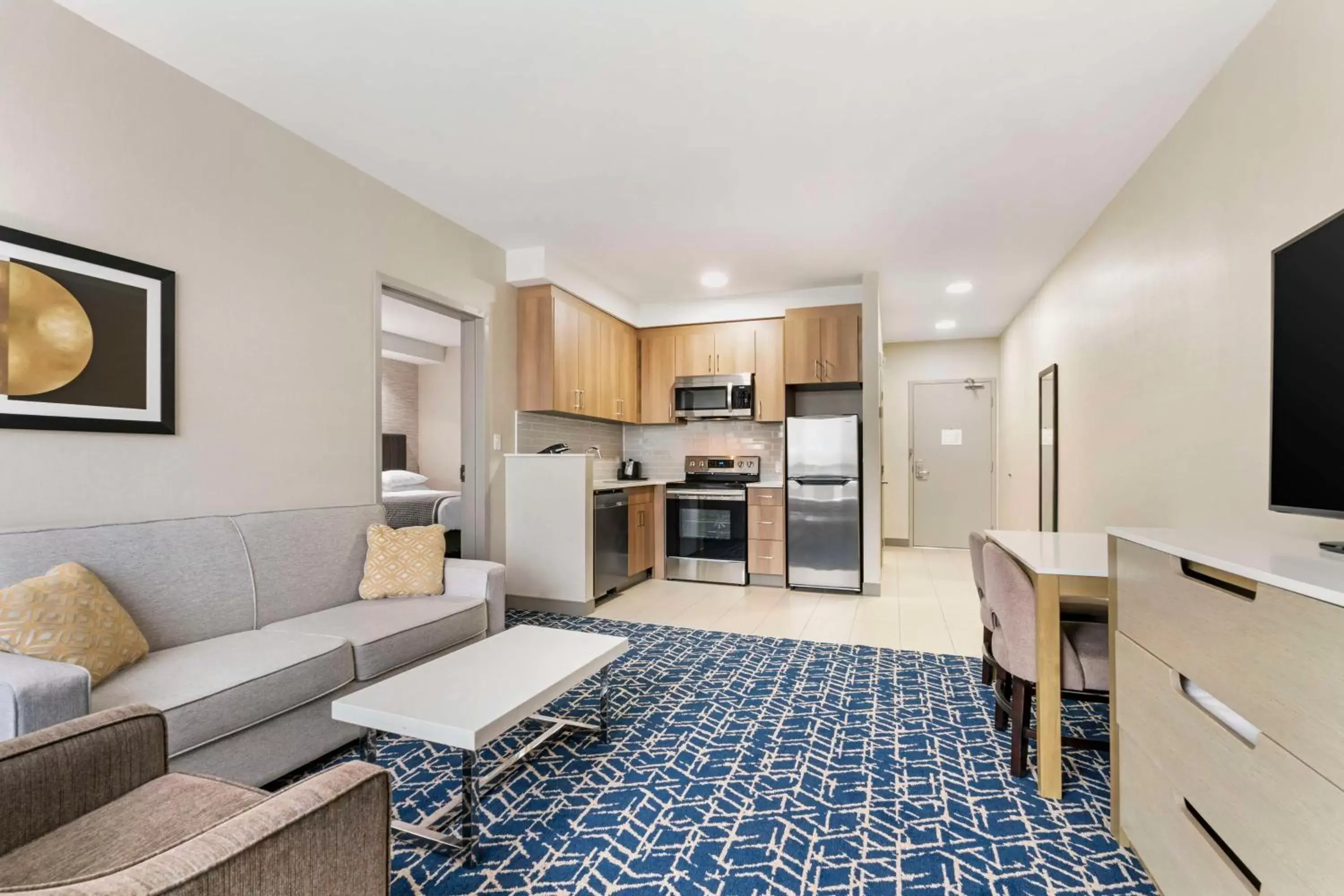 Bedroom, Seating Area in Best Western Premier Route 97 Vernon