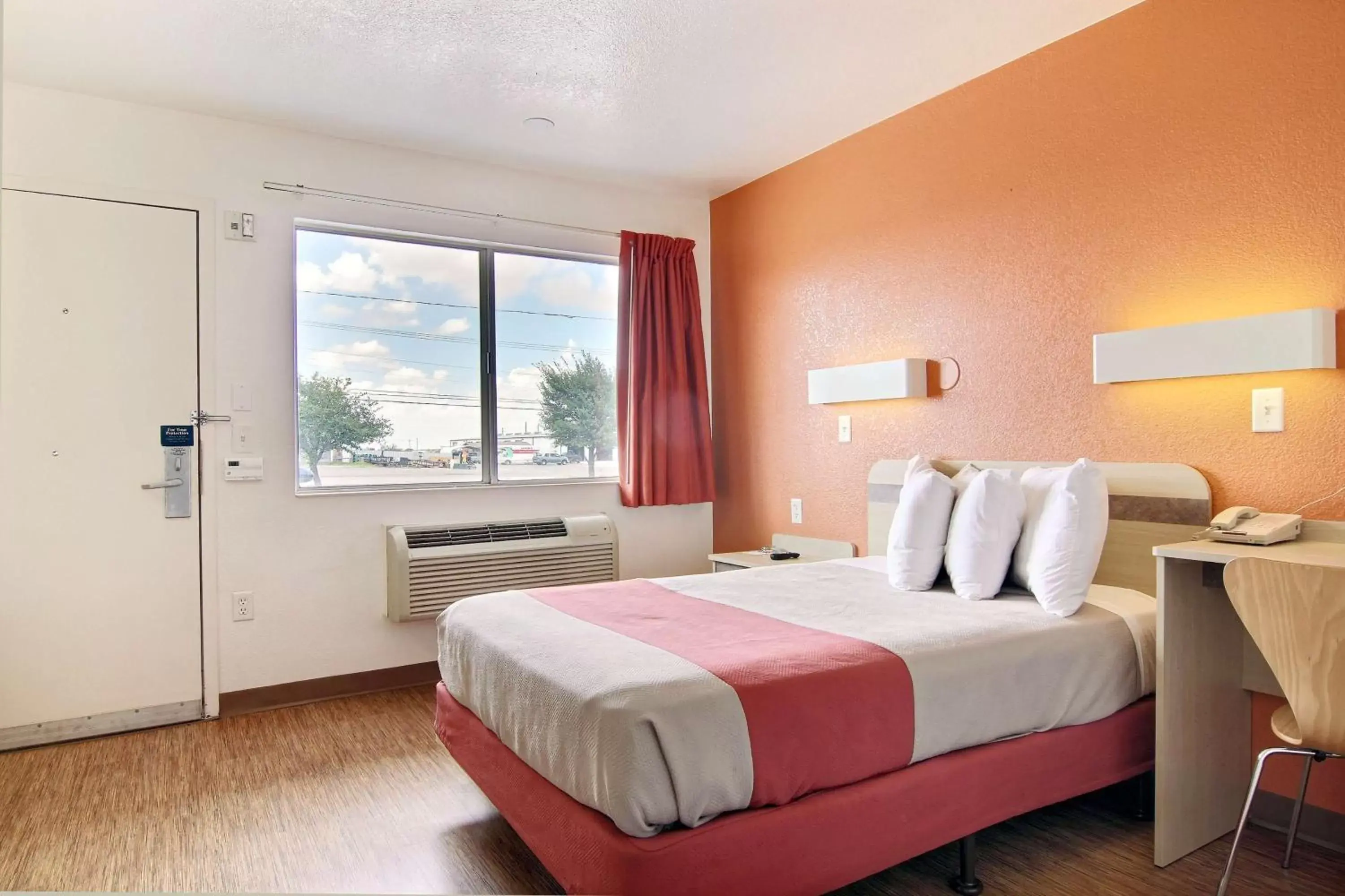 Bedroom, Room Photo in Motel 6-Fort Stockton, TX