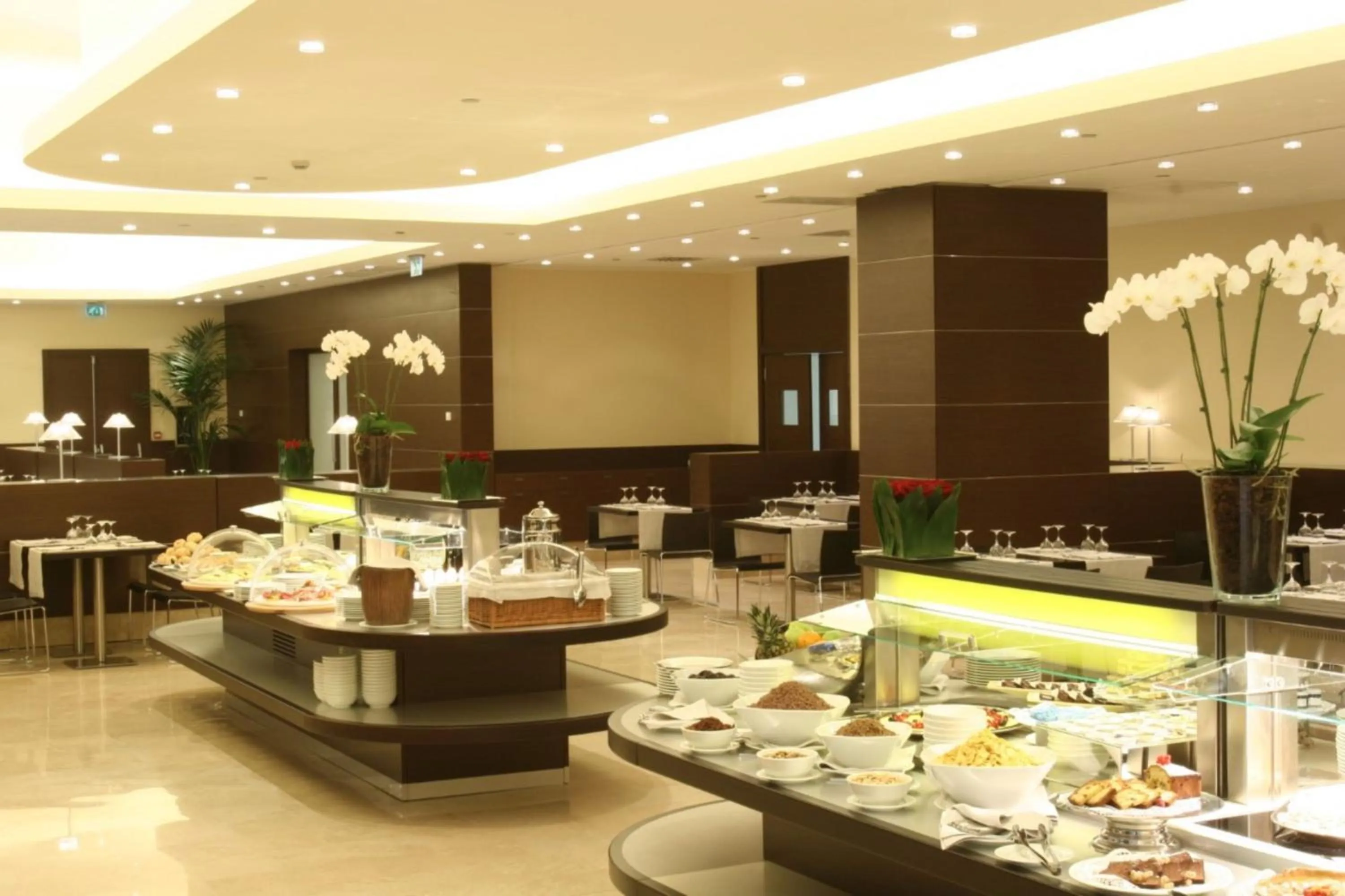 Restaurant/places to eat in Plaza Caserta