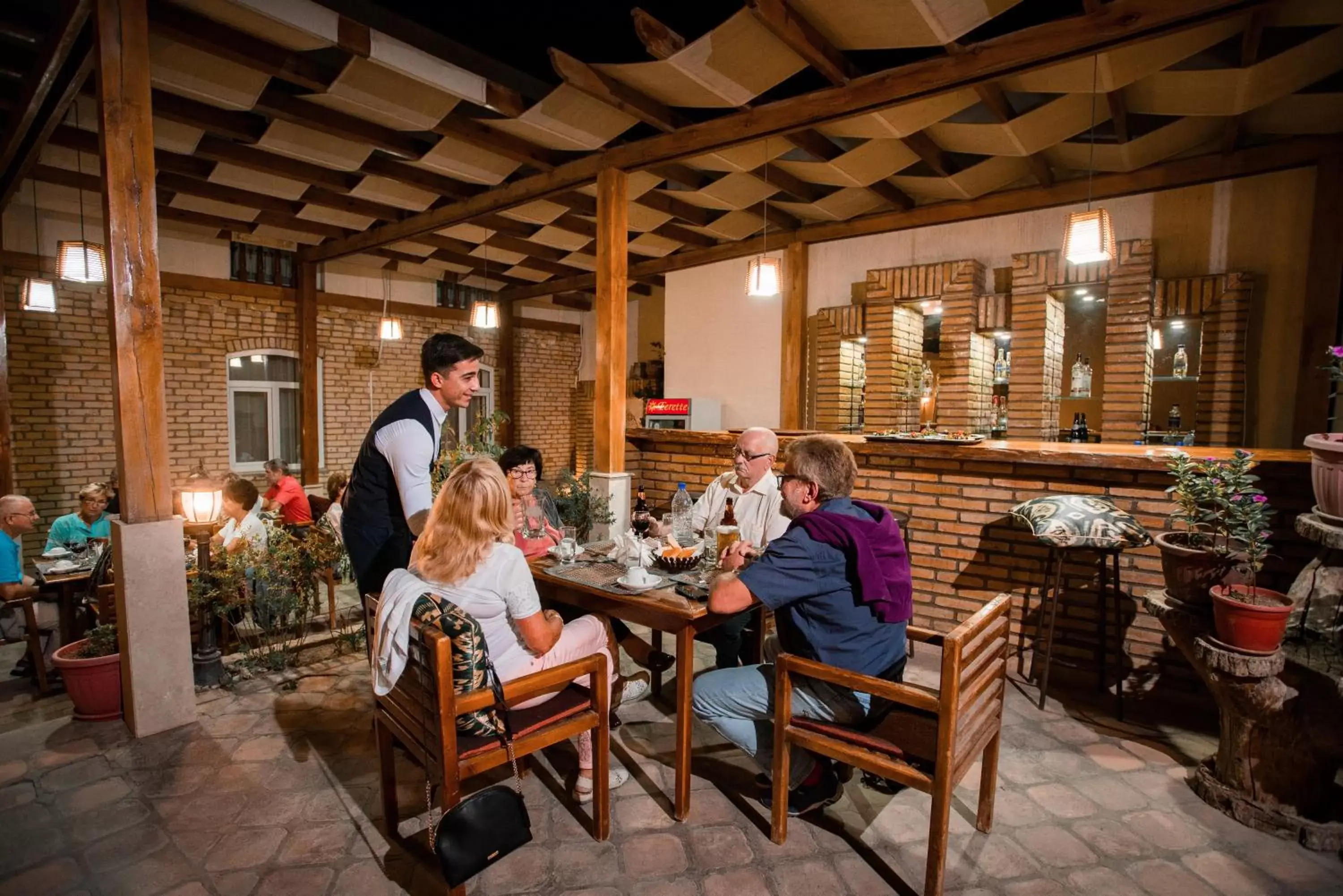 Restaurant/places to eat in Hotel Malika Bukhara Restaurant/places to eat in Hotel Malika Bukhara