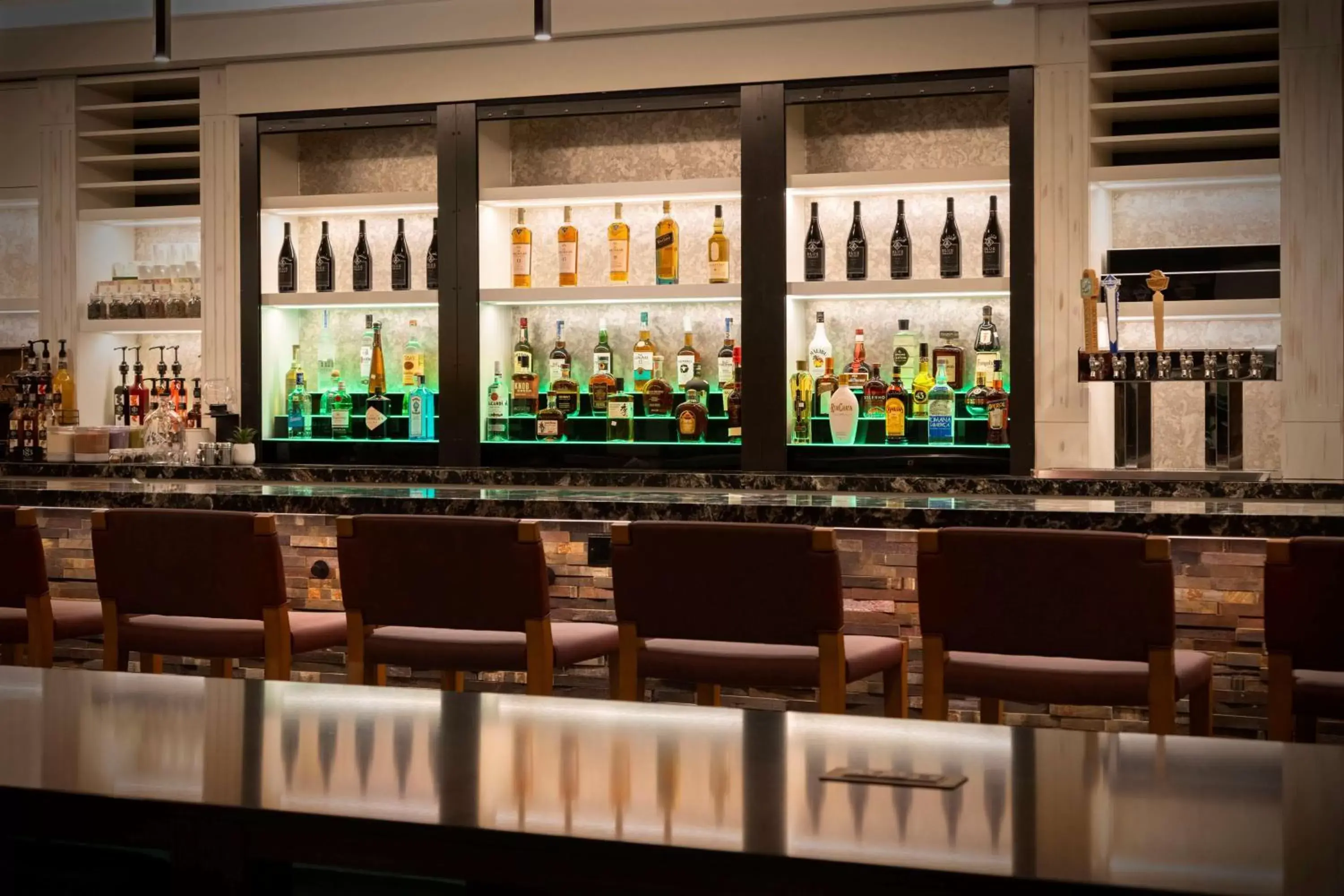 Lounge or bar in Hilton Garden Inn Haymarket