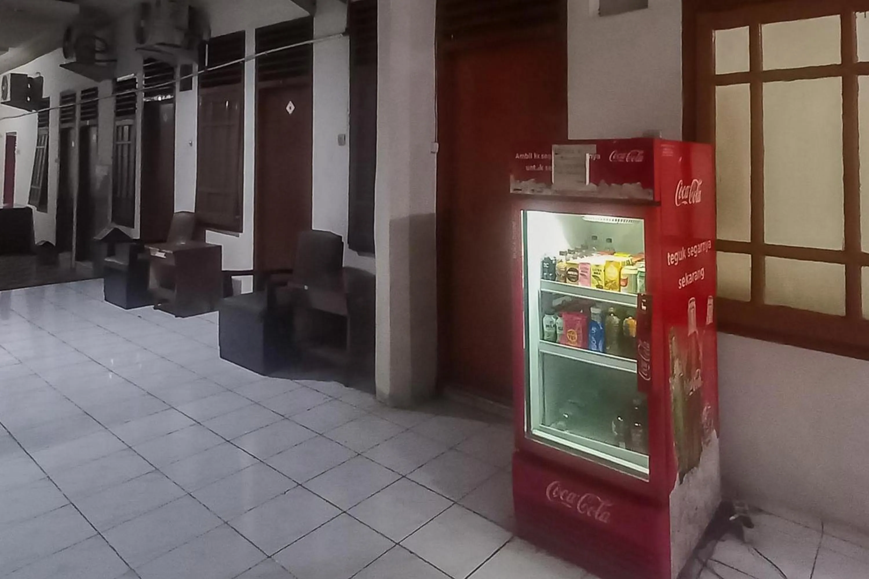 vending machine in Hotel Malang near Alun Alun Malang RedPartner