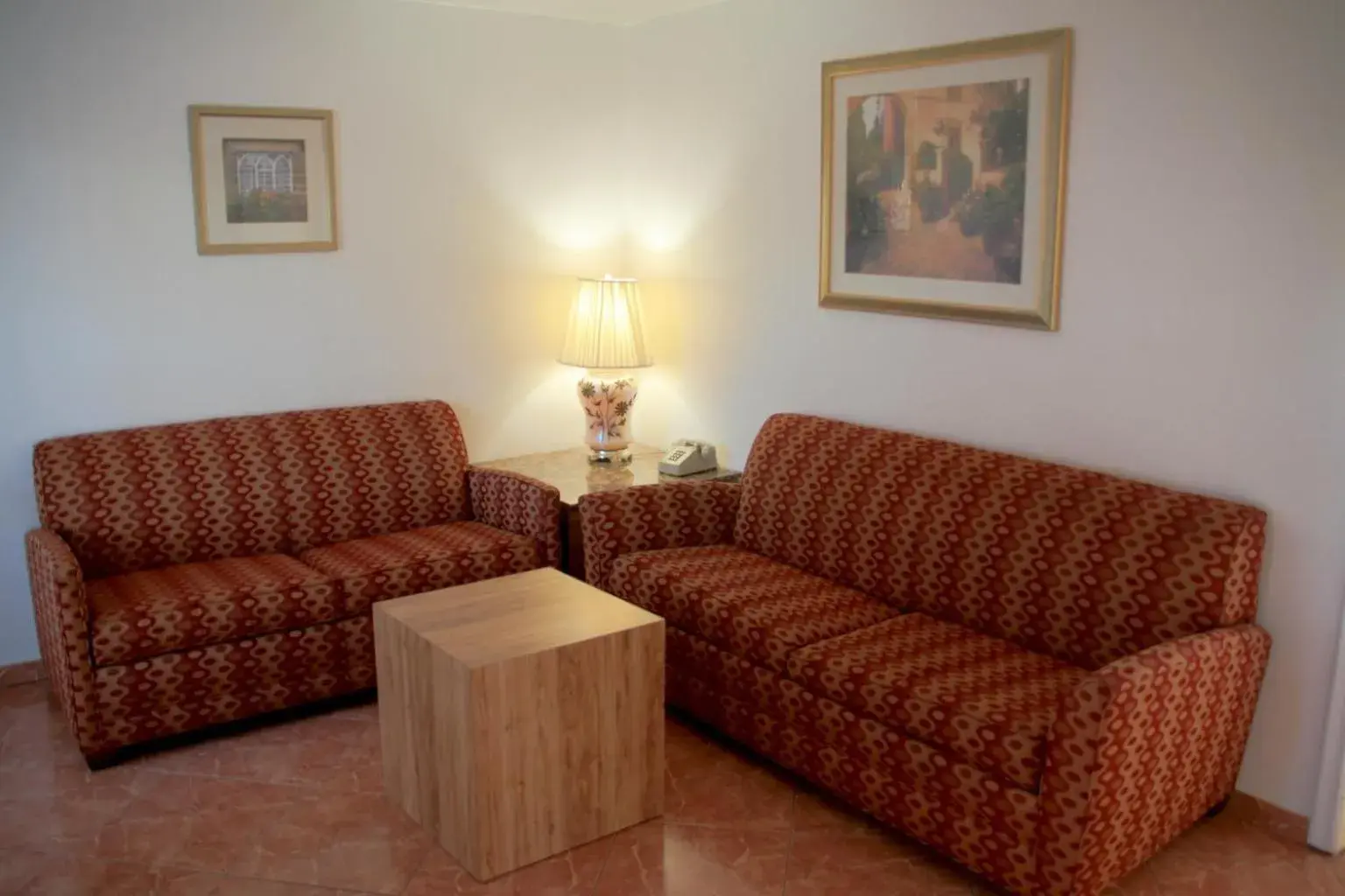 Living room, Seating Area in Lago Mar Motel and Apartments