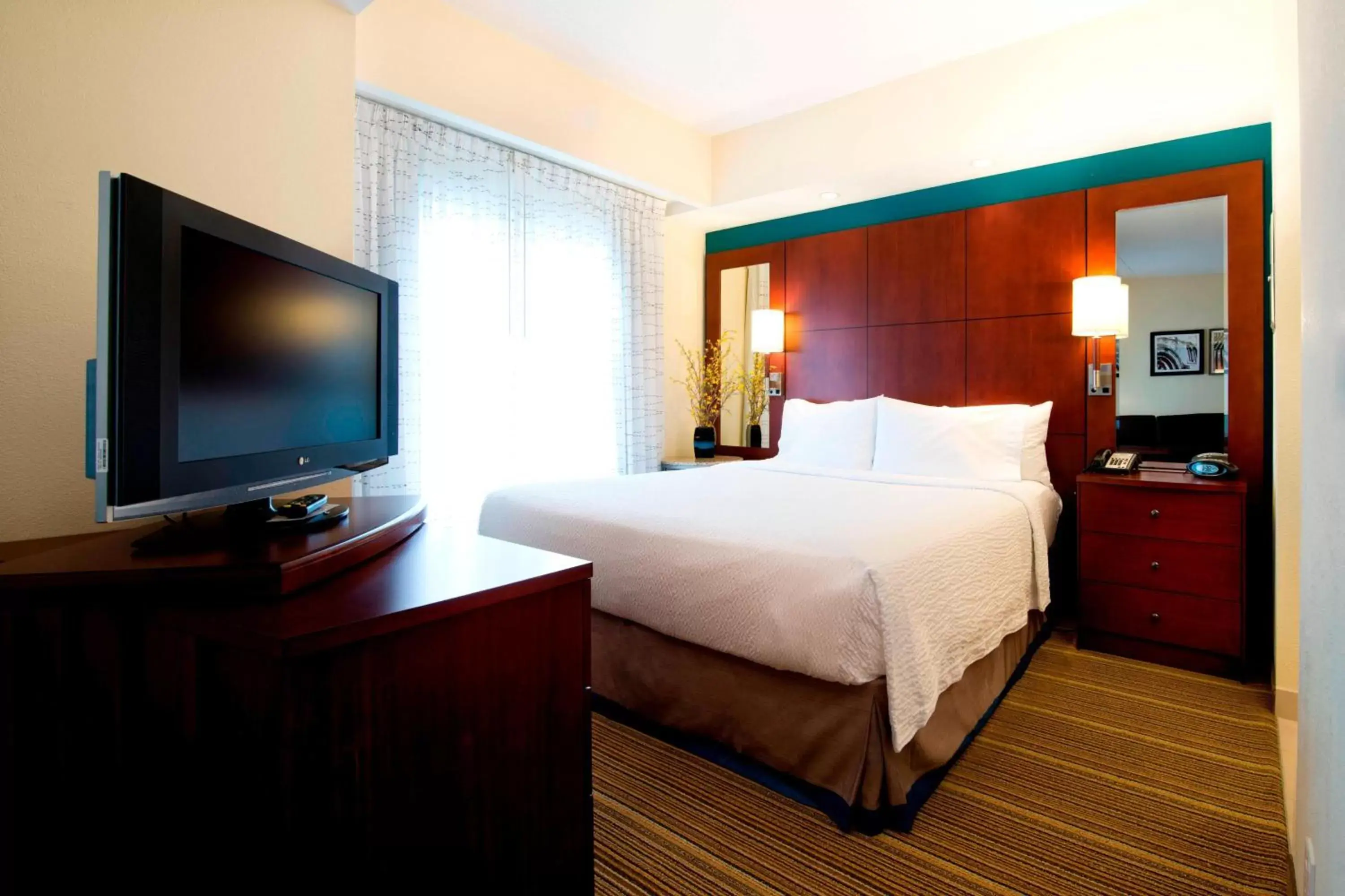 Bedroom, Bed in Residence Inn by Marriott Toronto Vaughan