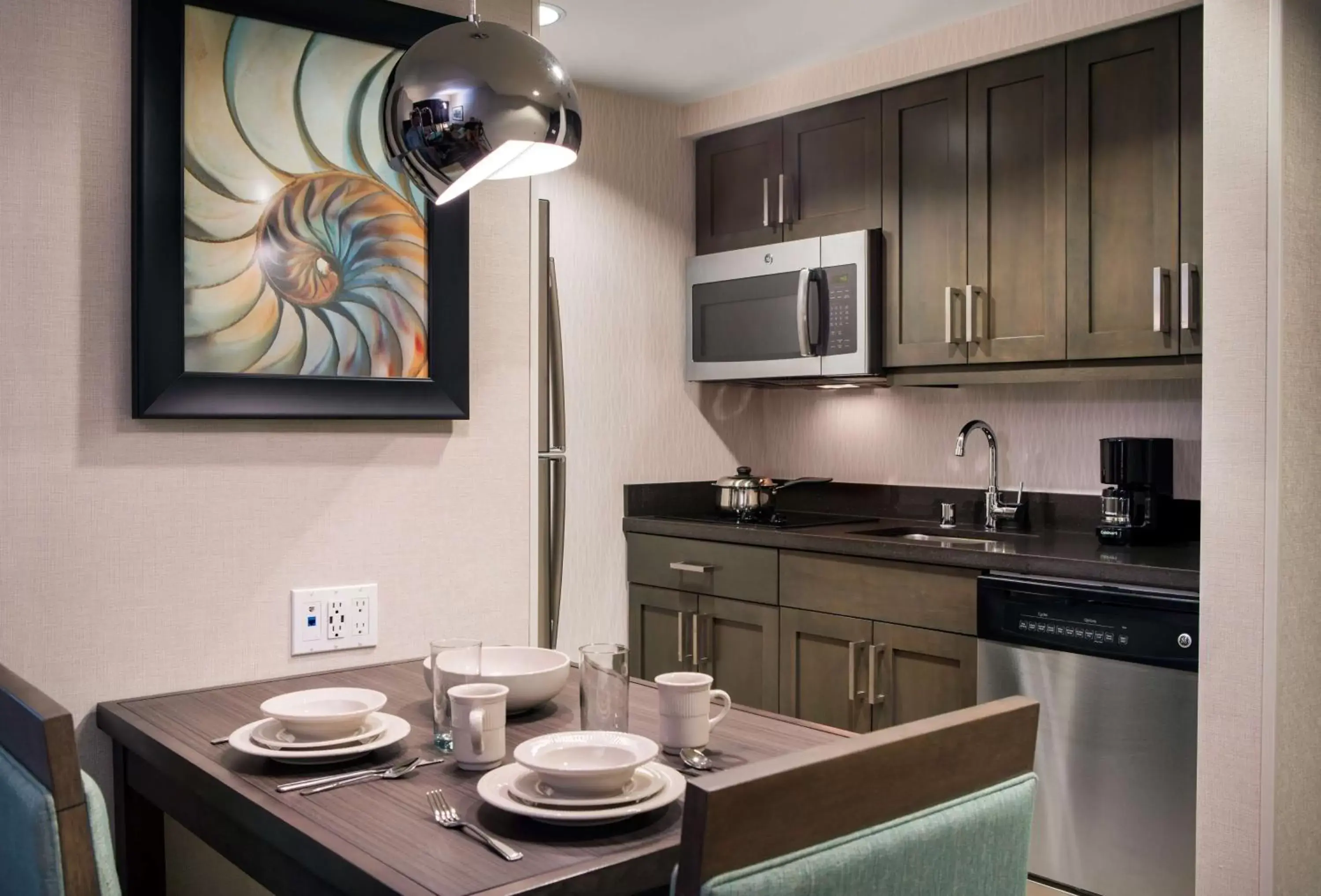 Kitchen or kitchenette, Kitchen/Kitchenette in Homewood Suites by Hilton Aliso Viejo Laguna Beach