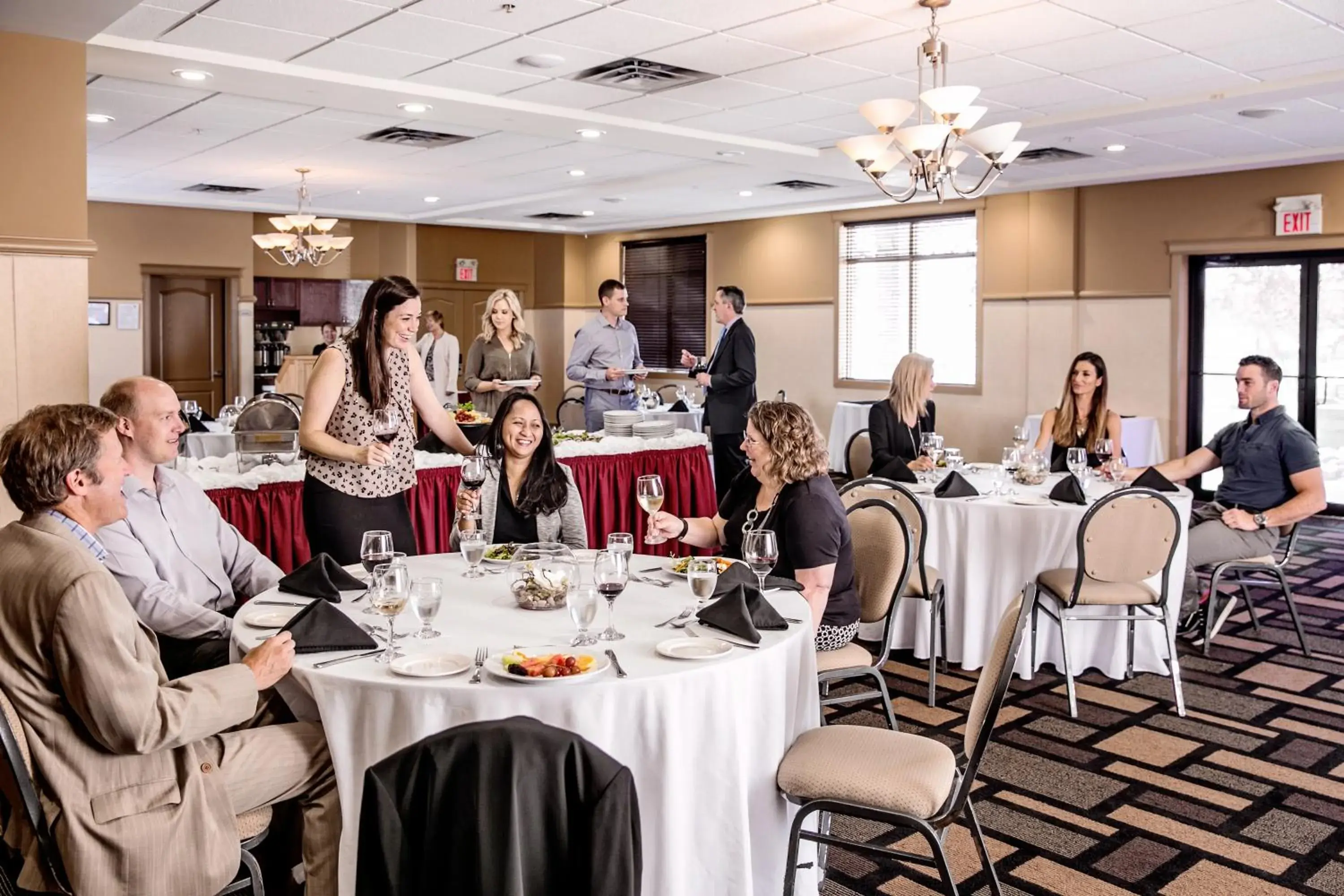 Restaurant/places to eat in Chateau Nova Kingsway Restaurant/places to eat in Chateau Nova Kingsway