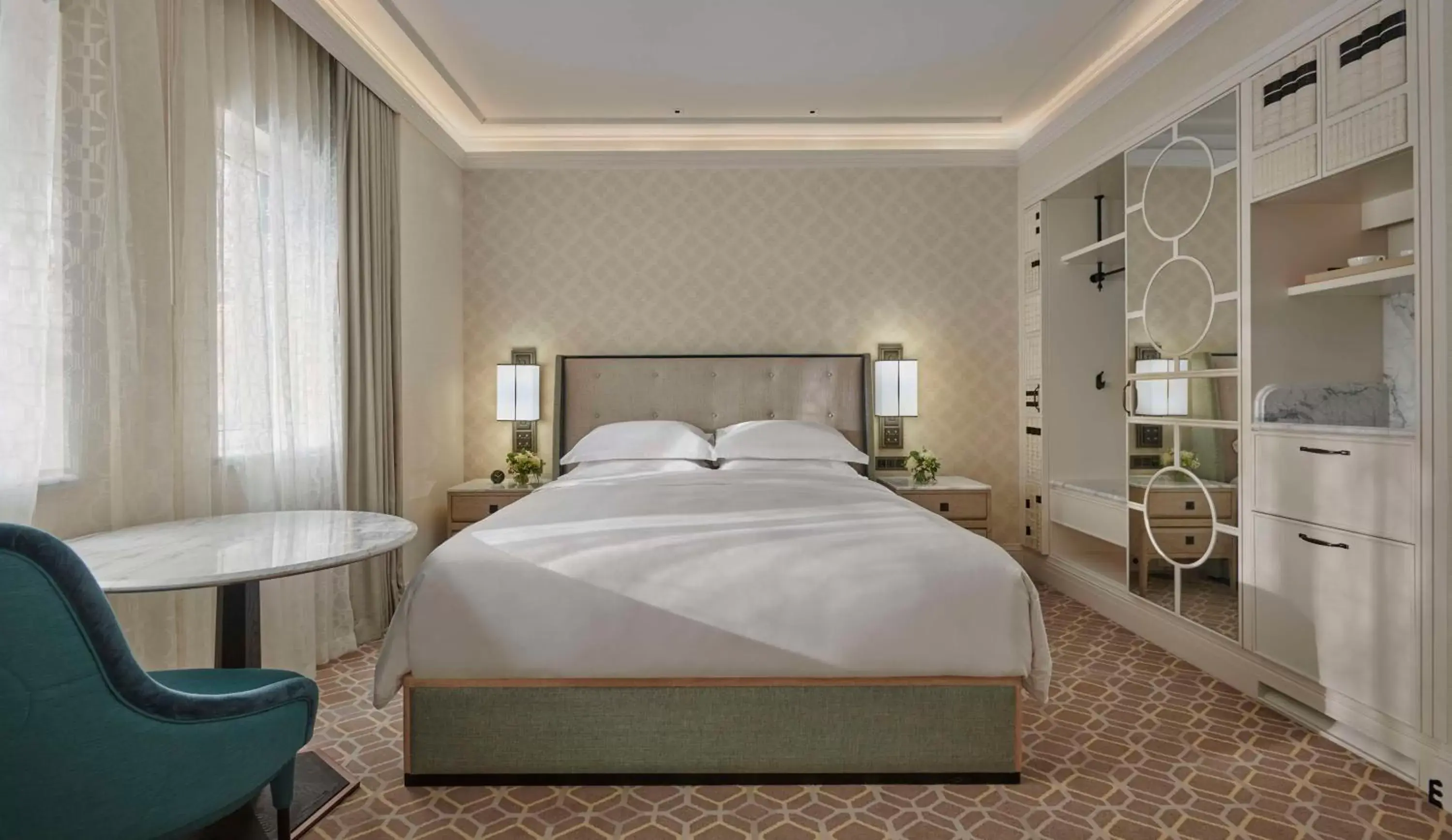 Bedroom, Bed in Great Scotland Yard Hotel, part of Hyatt