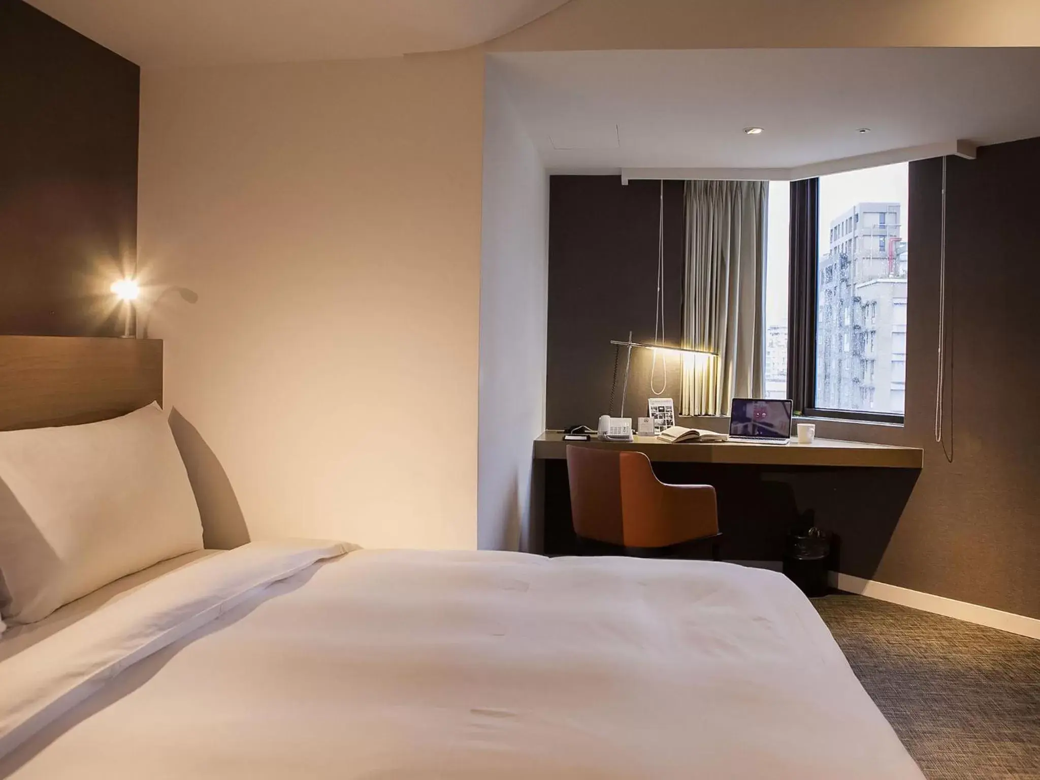 Bed in Royal Inn Taipei Linsen - Huashan 1914 Creative Park Bed in Royal Inn Taipei Linsen - Huashan 1914 Creative Park