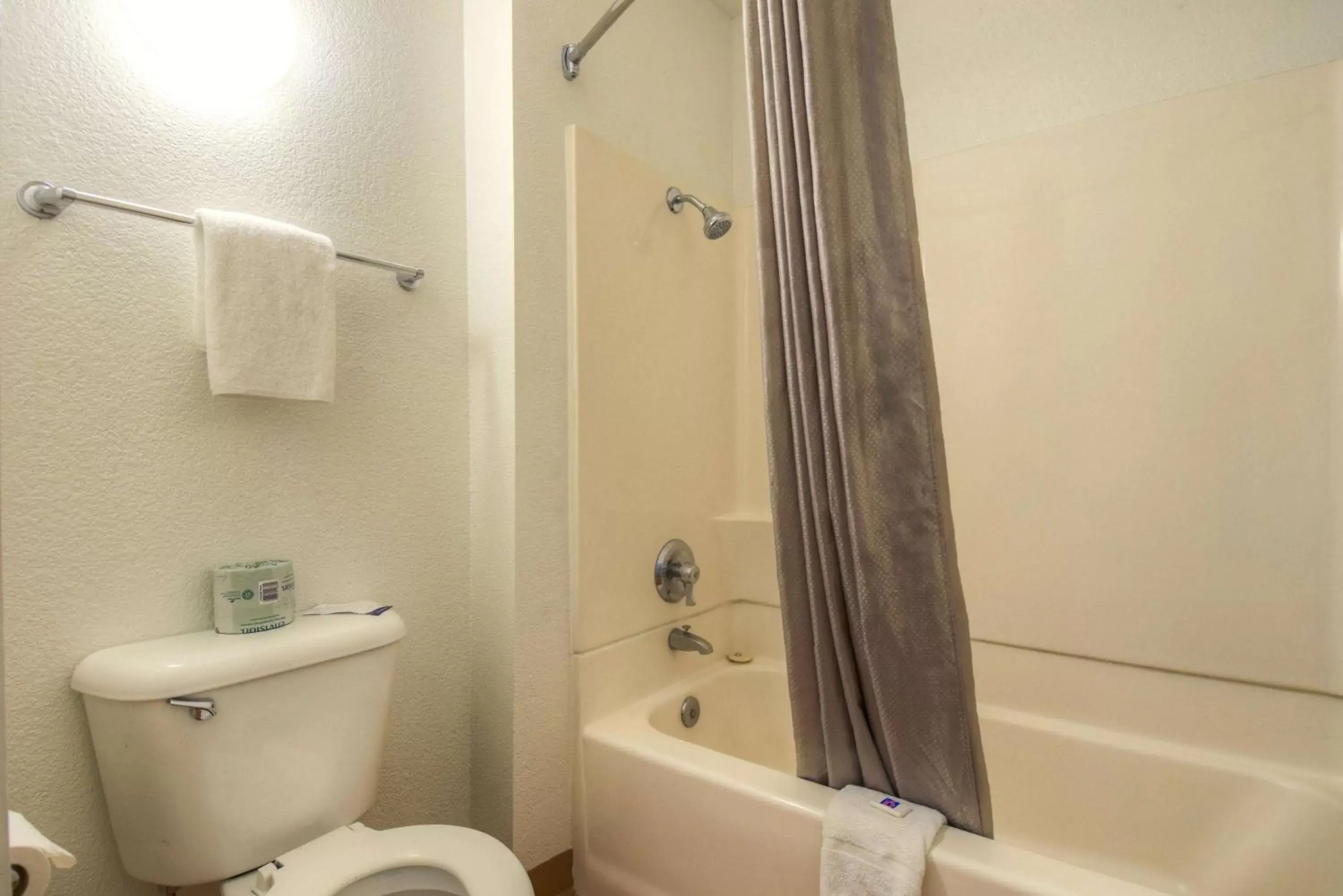 Shower, Bathroom in Motel 6-Chula Vista, CA - San Diego