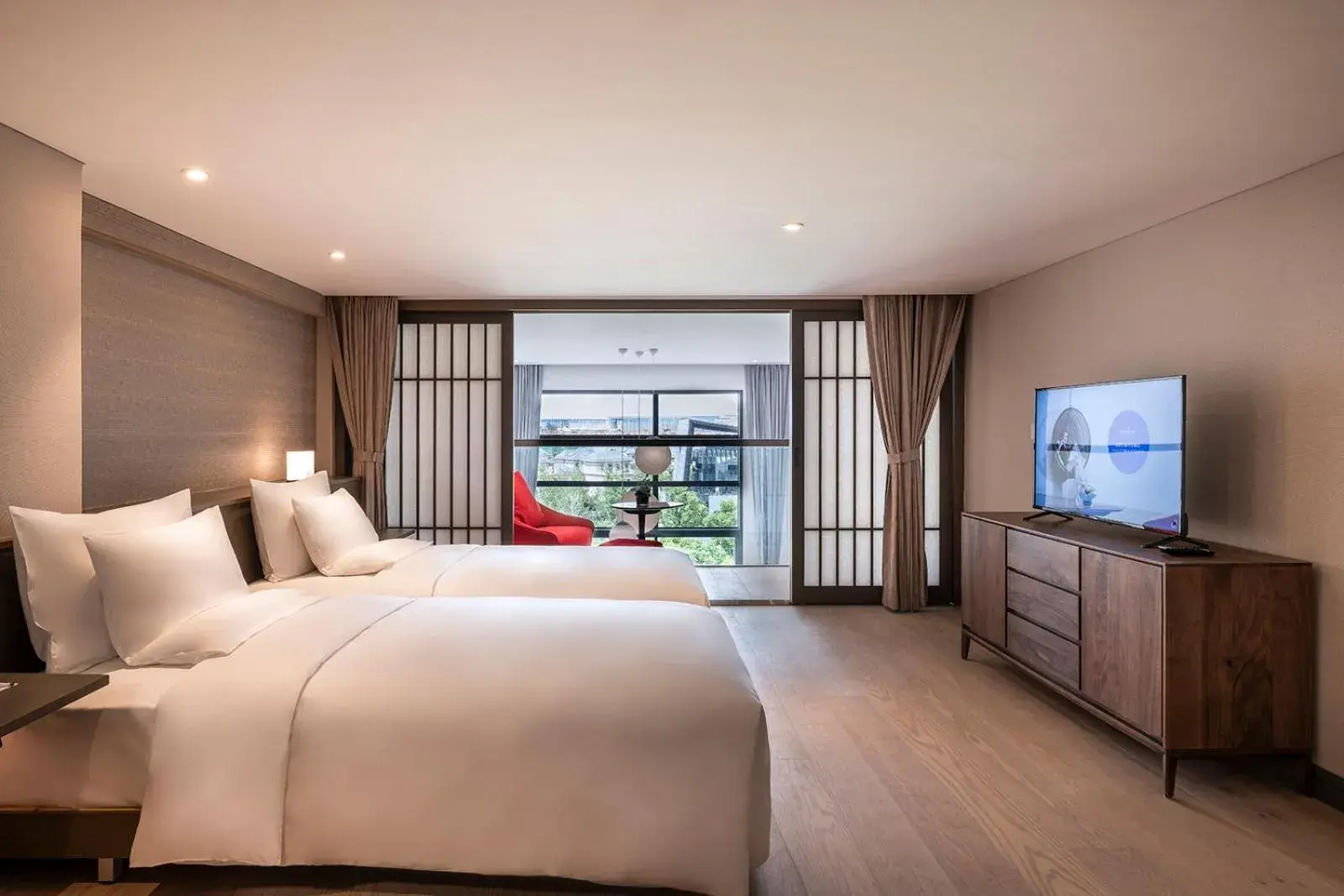 Bed in Novotel Suites Shanghai Hongqiao