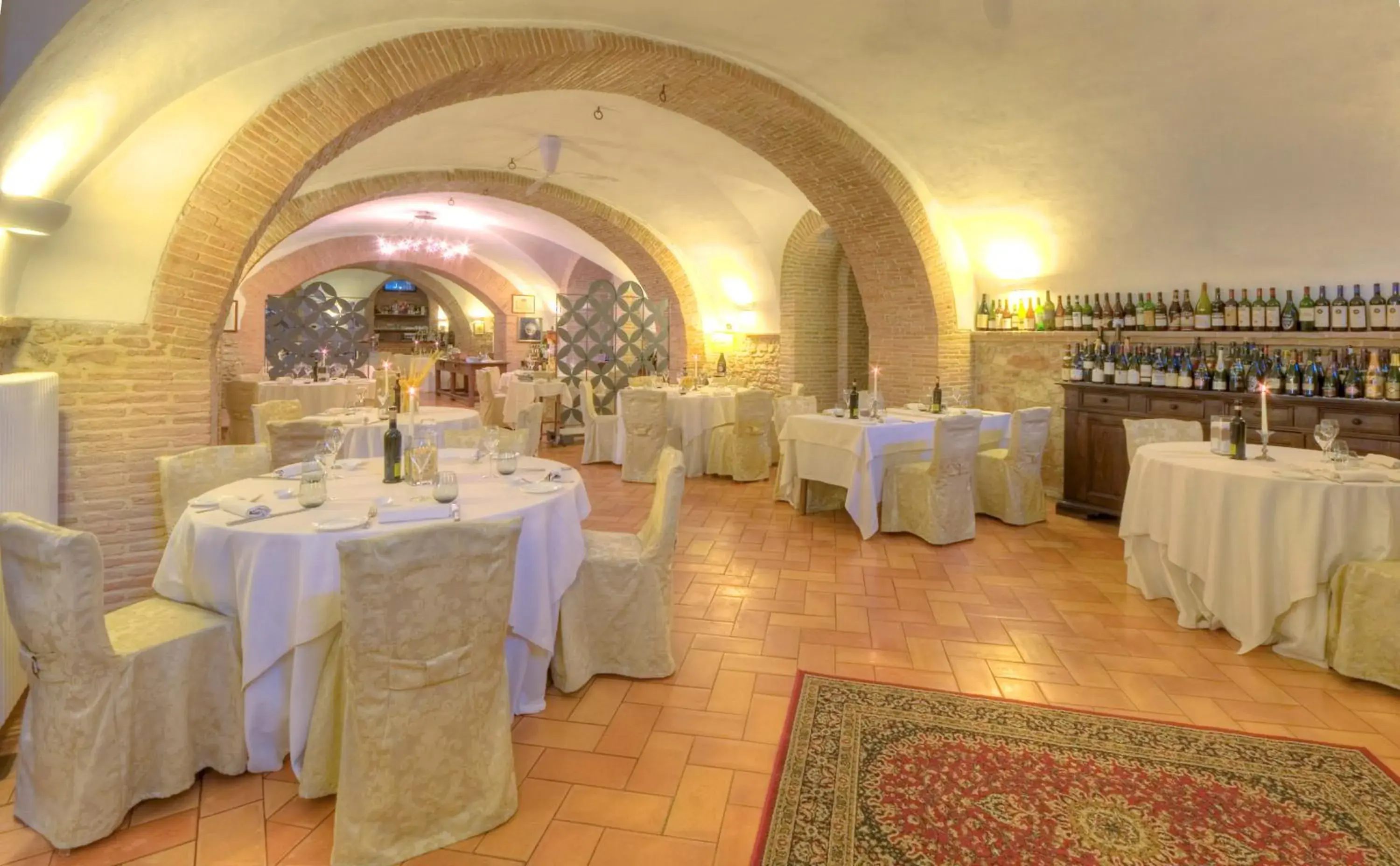 Restaurant/places to eat, Banquet Facilities in Marchese Del Grillo